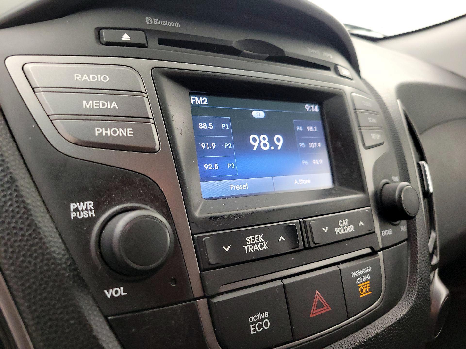 Thumbnail: 2014 Hyundai Tucson - 15