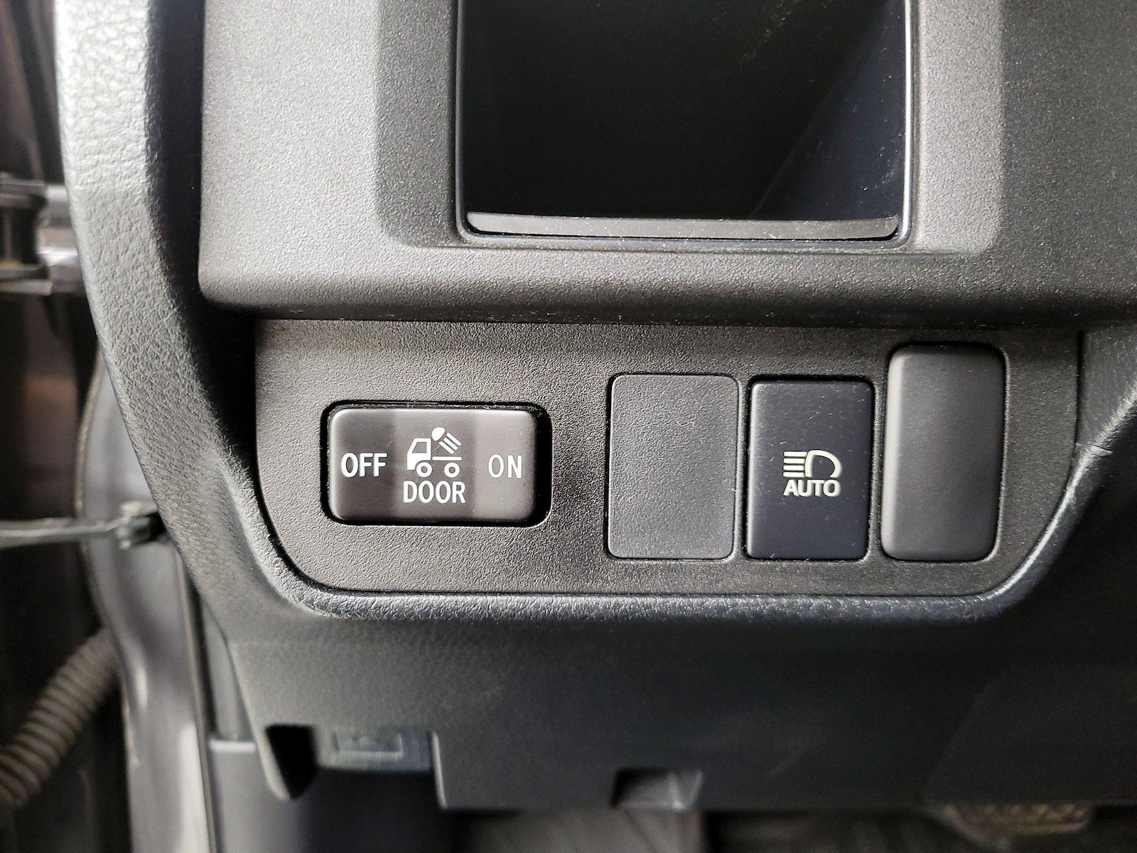 2019 Toyota Tacoma SR5 - Photo 14