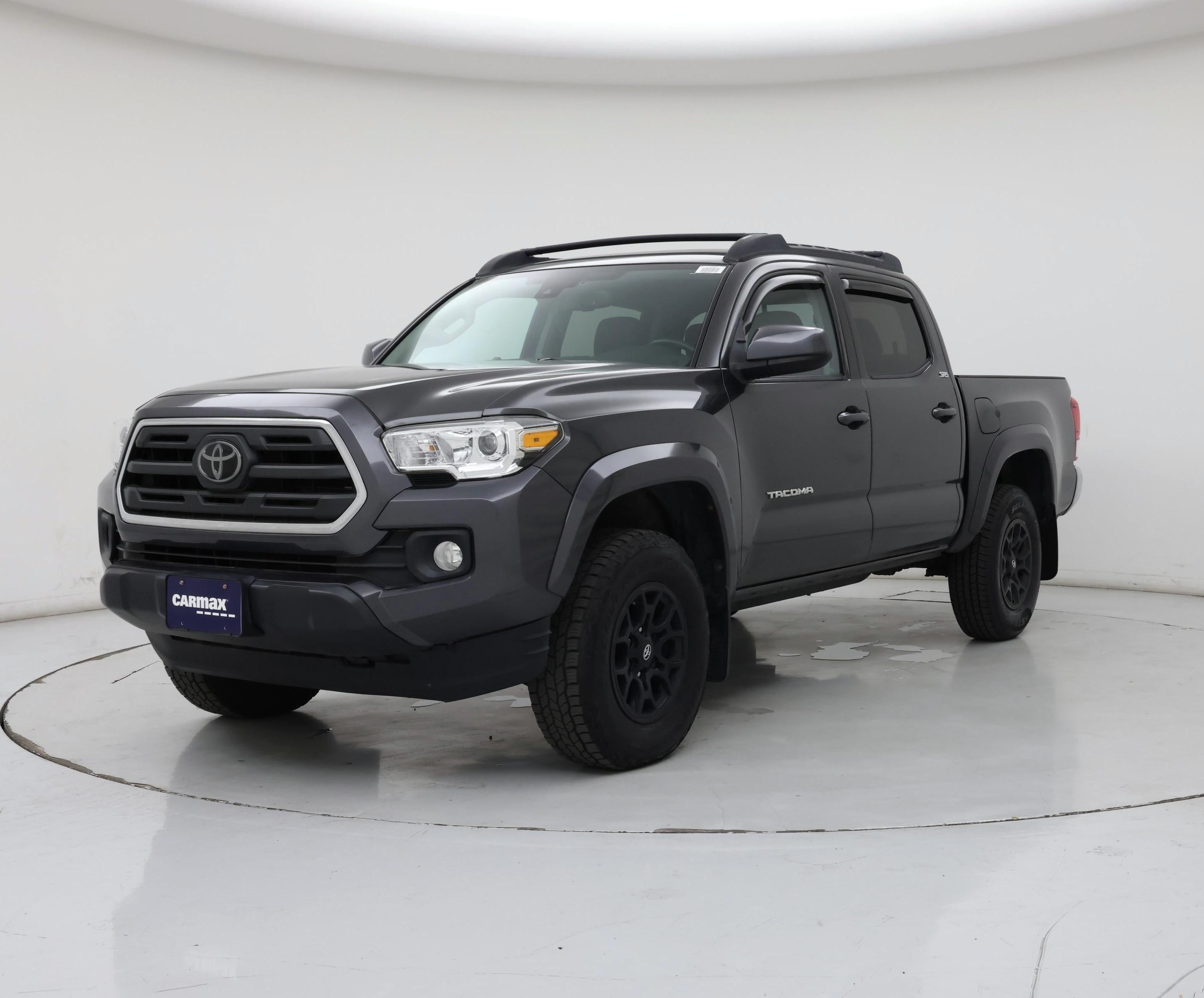 Thumbnail: 2019 Toyota Tacoma - 4