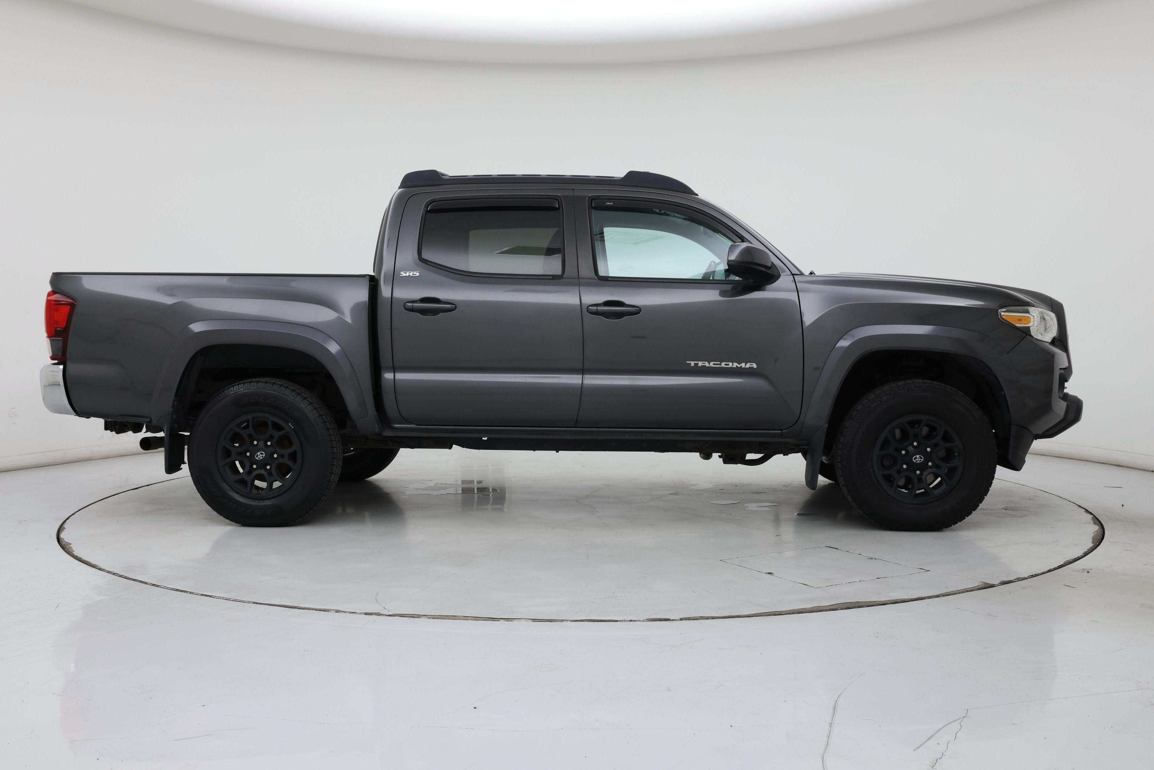 Thumbnail: 2019 Toyota Tacoma - 7