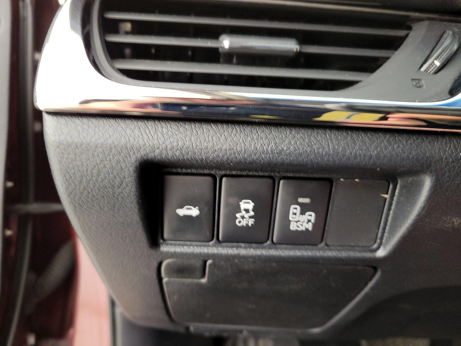 Thumbnail: 2014 Toyota Avalon - 13