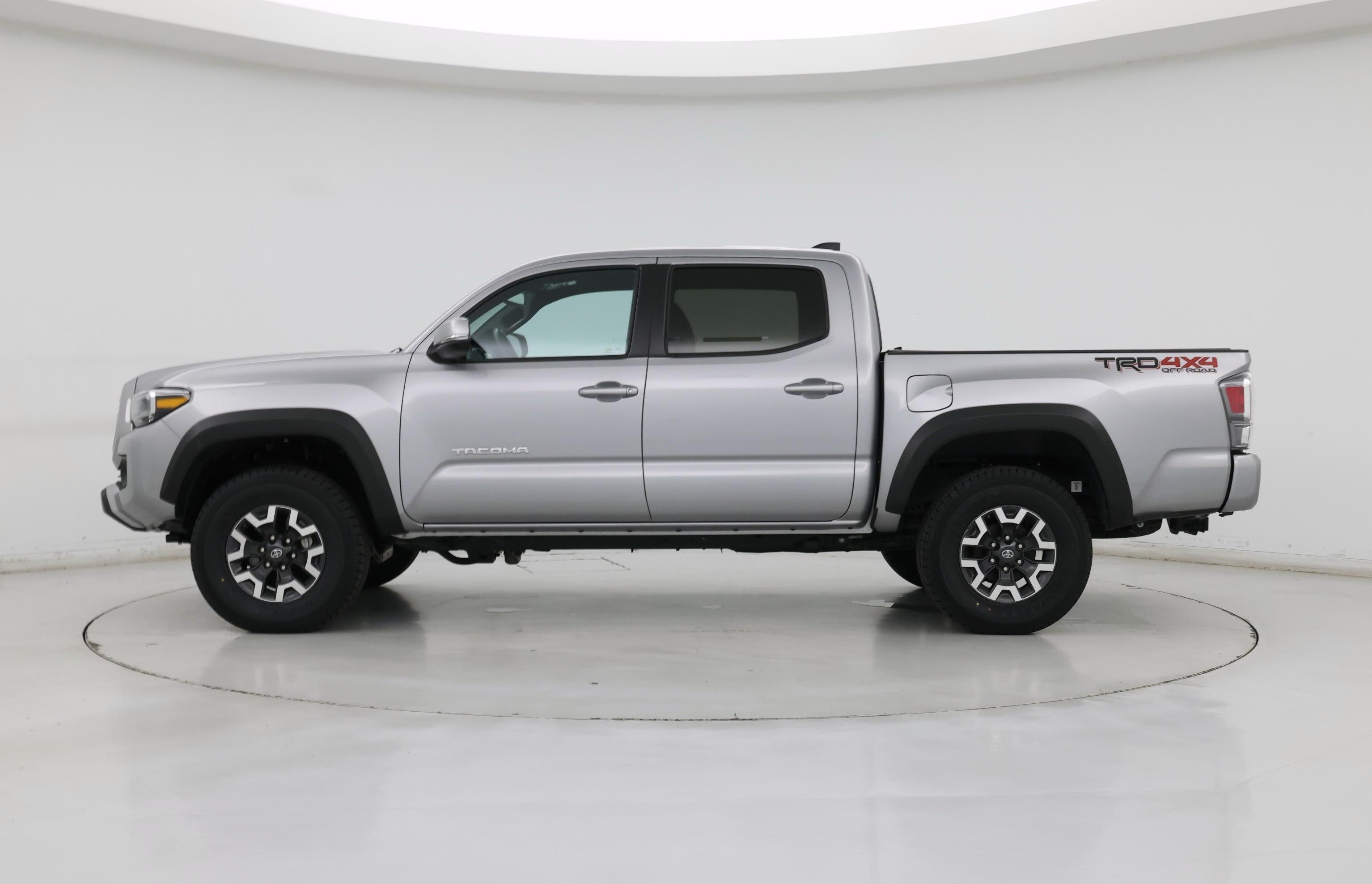 Thumbnail: 2021 Toyota Tacoma - 3
