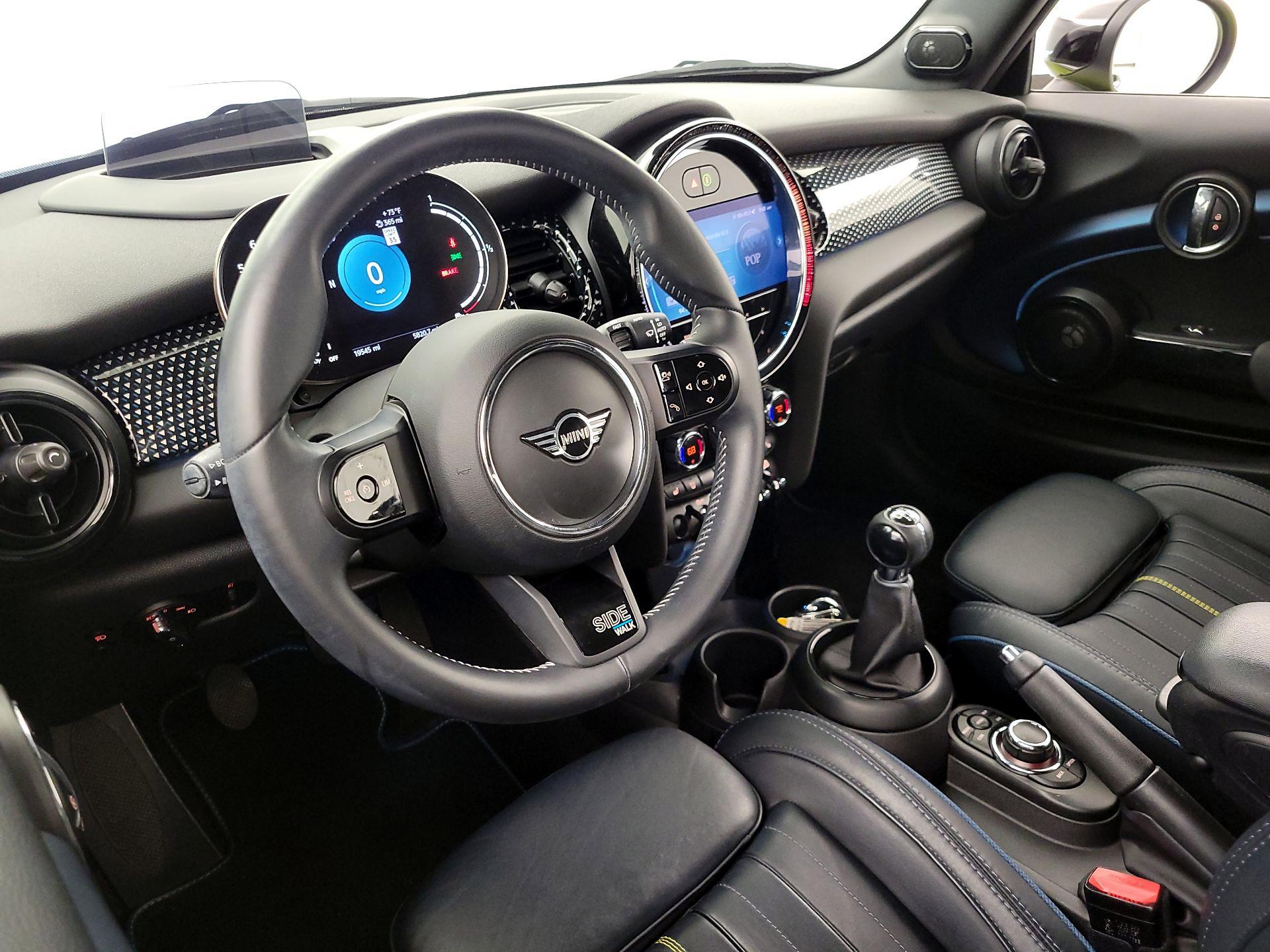Thumbnail: 2022 MINI Cooper - 9