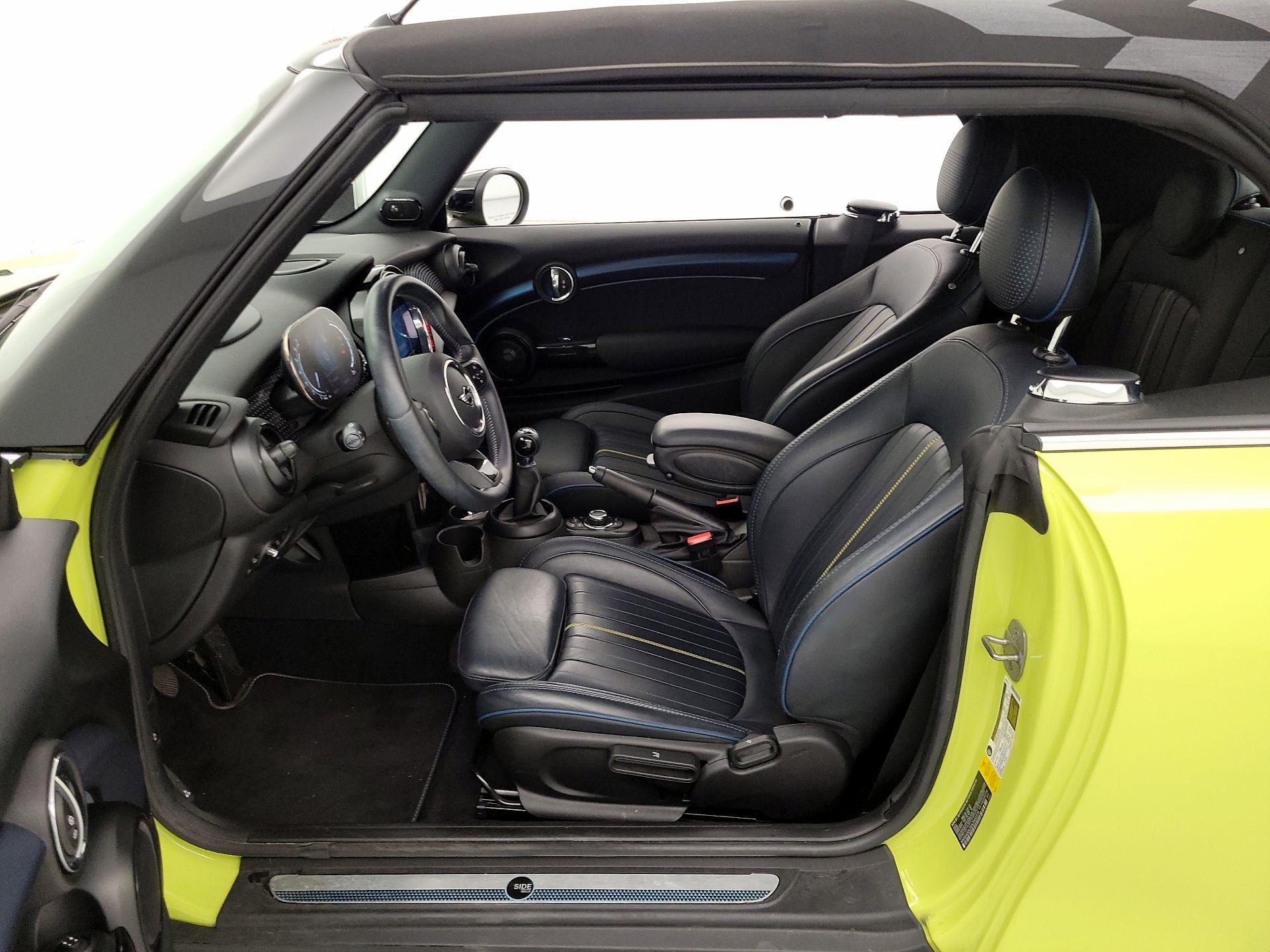 Thumbnail: 2022 MINI Cooper - 11