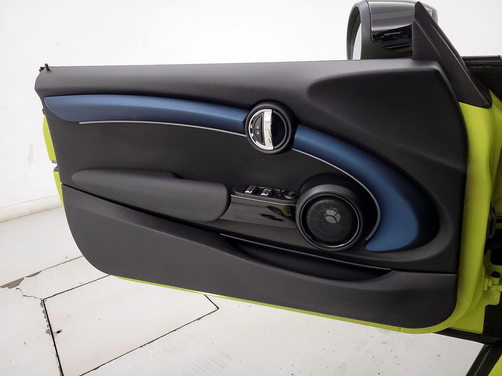 Thumbnail: 2022 MINI Cooper - 12