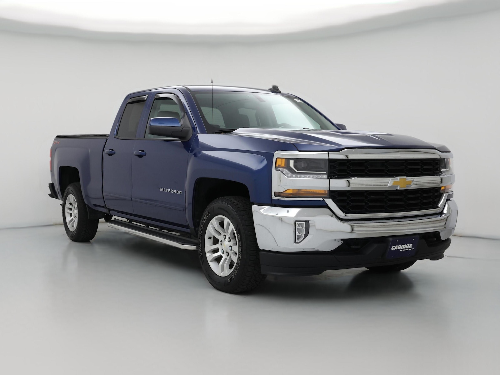 Bed Cover, Bed Liner, Tow Hitch
