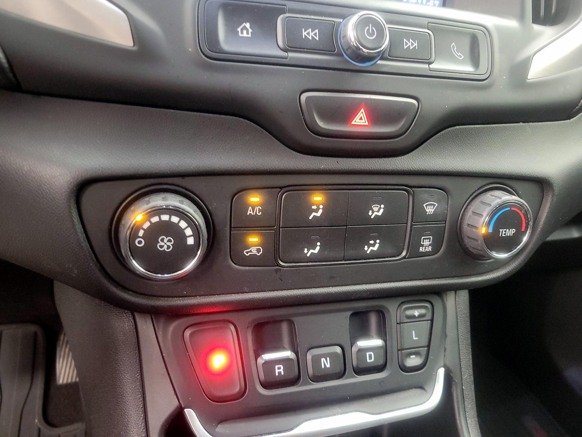 Thumbnail: 2019 GMC Terrain - 16