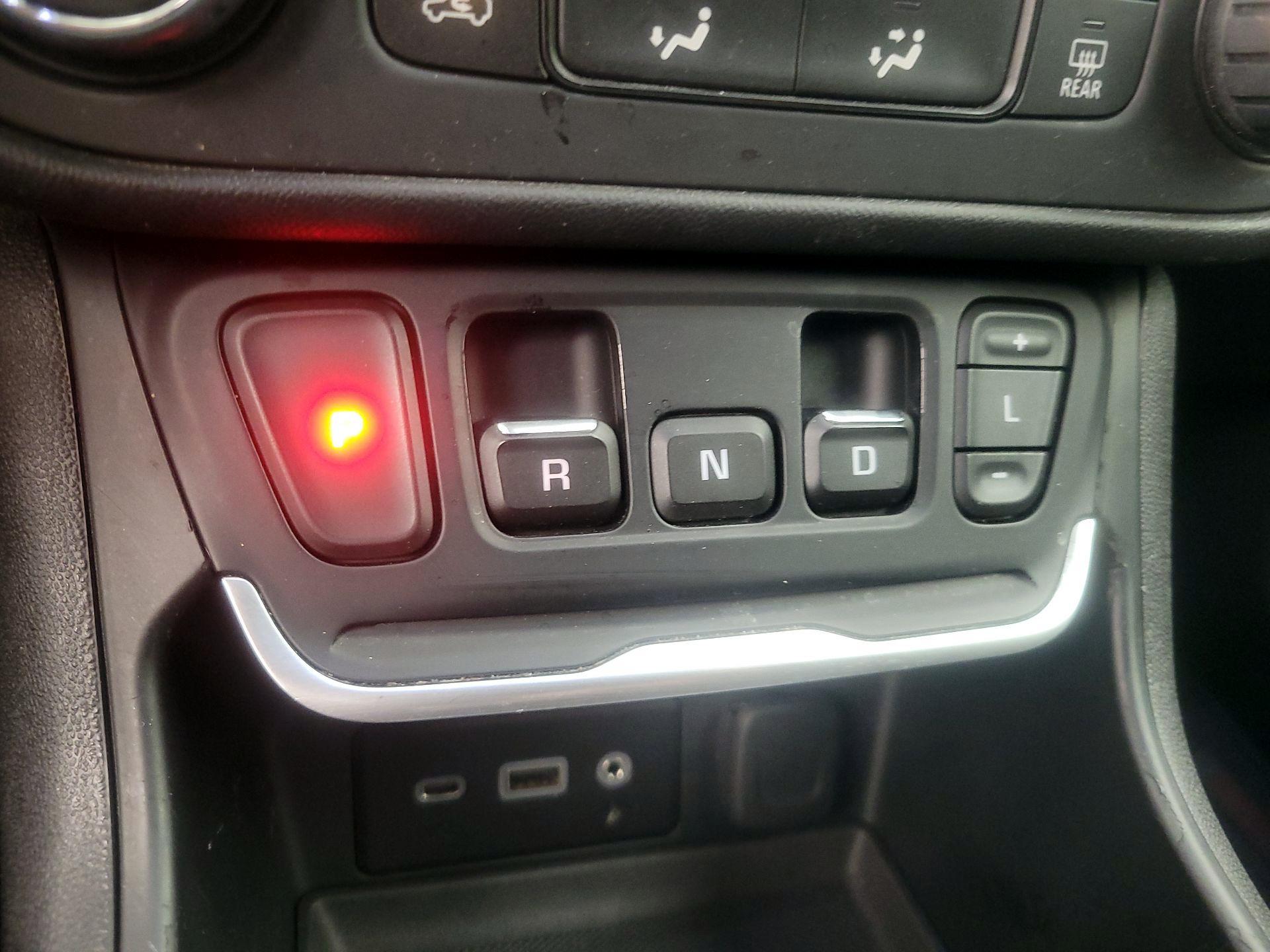 Thumbnail: 2019 GMC Terrain - 17