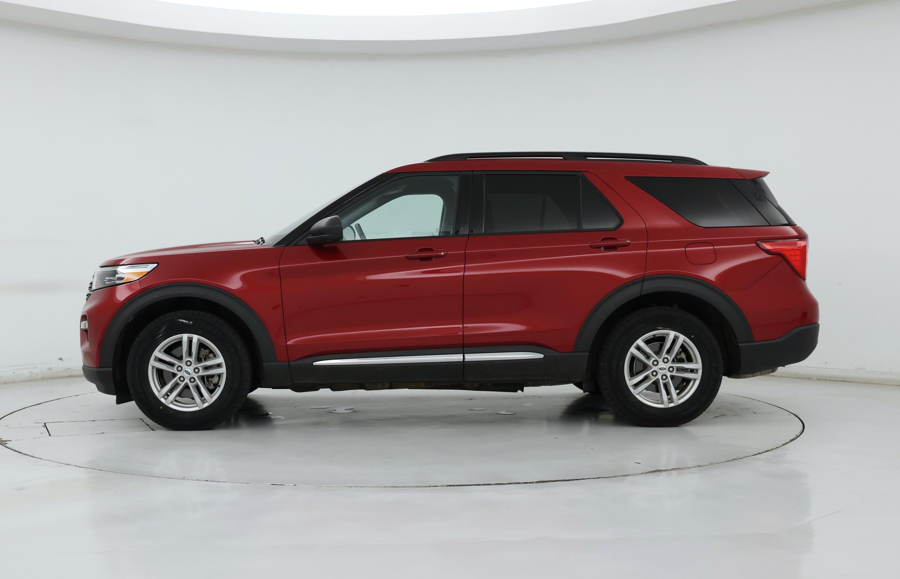 Thumbnail: 2021 Ford Explorer - 3