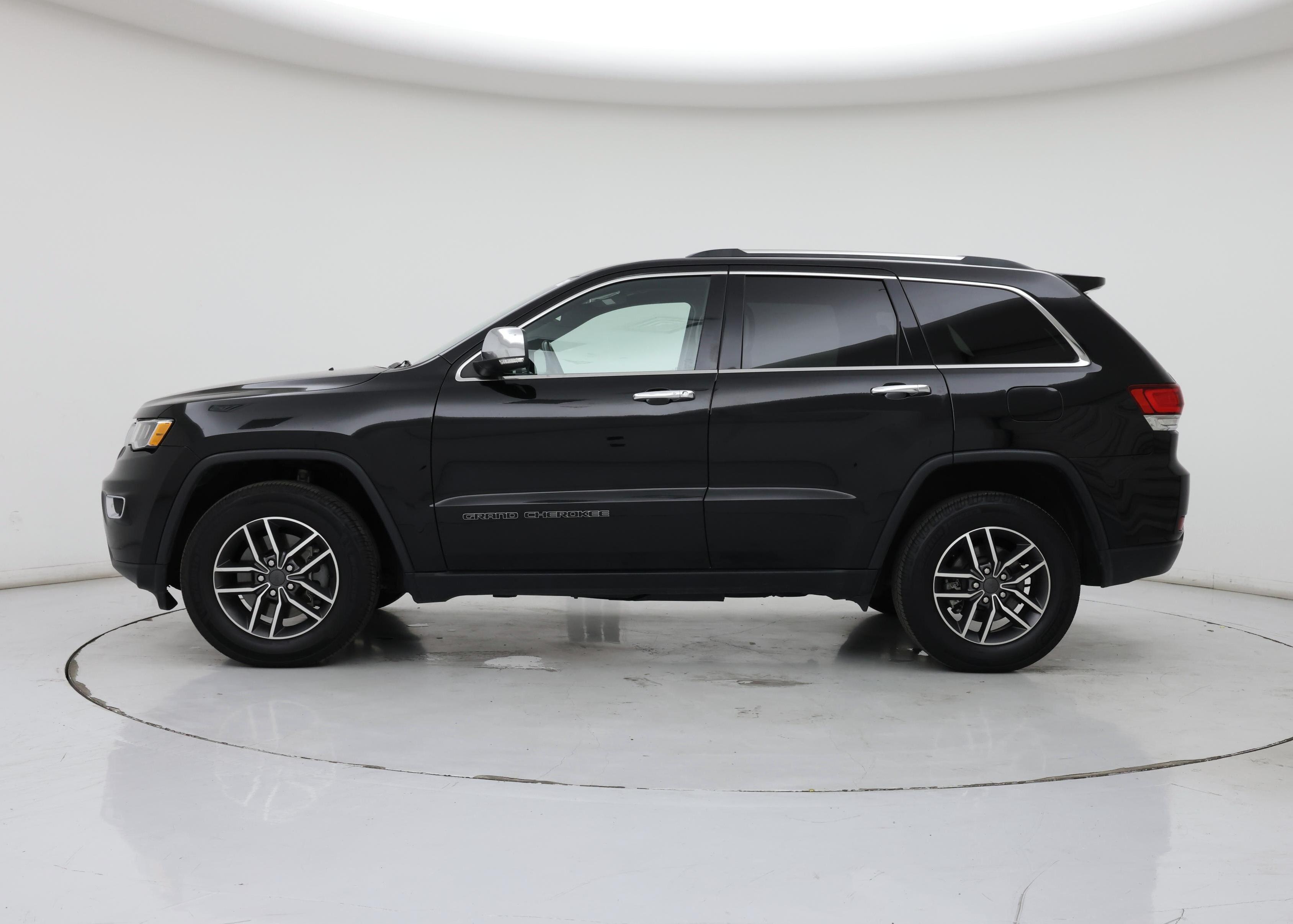 Thumbnail: 2021 Jeep Grand Cherokee - 3
