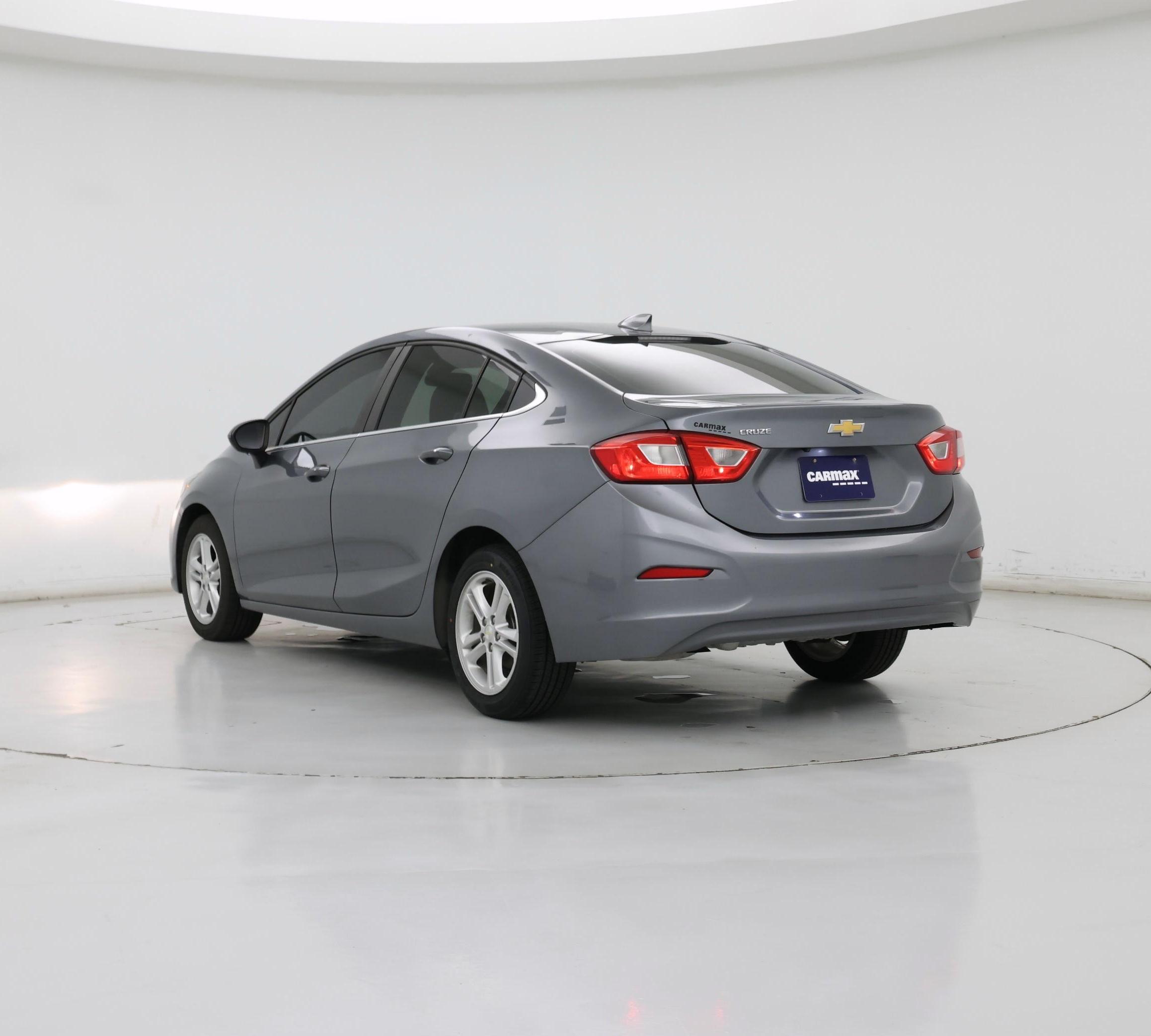 Thumbnail: 2018 Chevrolet Cruze - 2