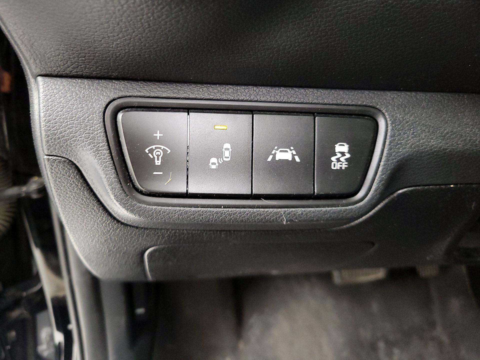 Thumbnail: 2019 Kia Forte - 13