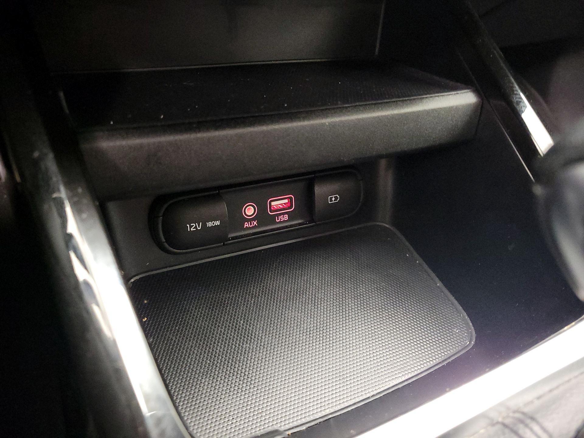 Thumbnail: 2019 Kia Forte - 18