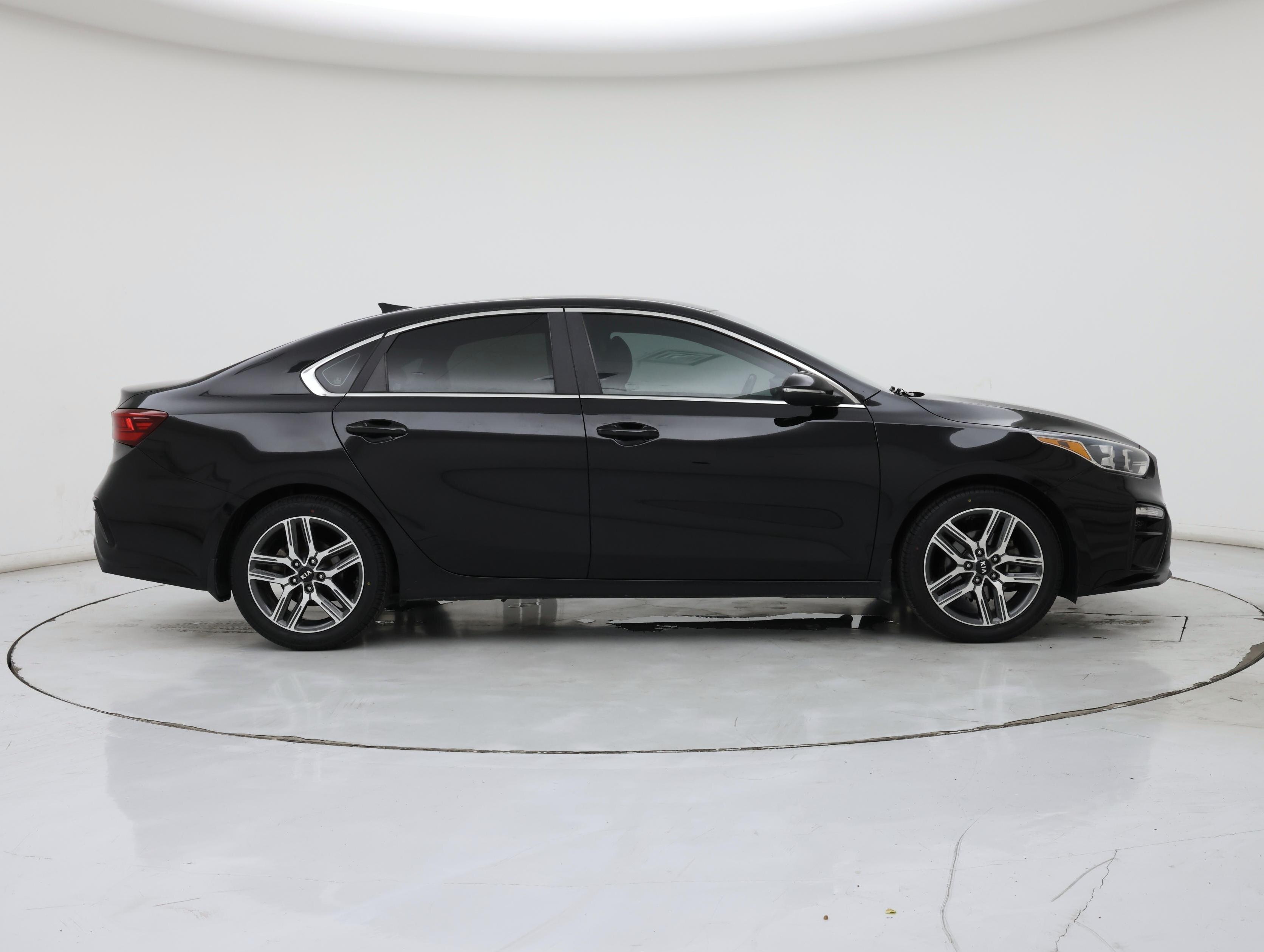 Thumbnail: 2019 Kia Forte - 7