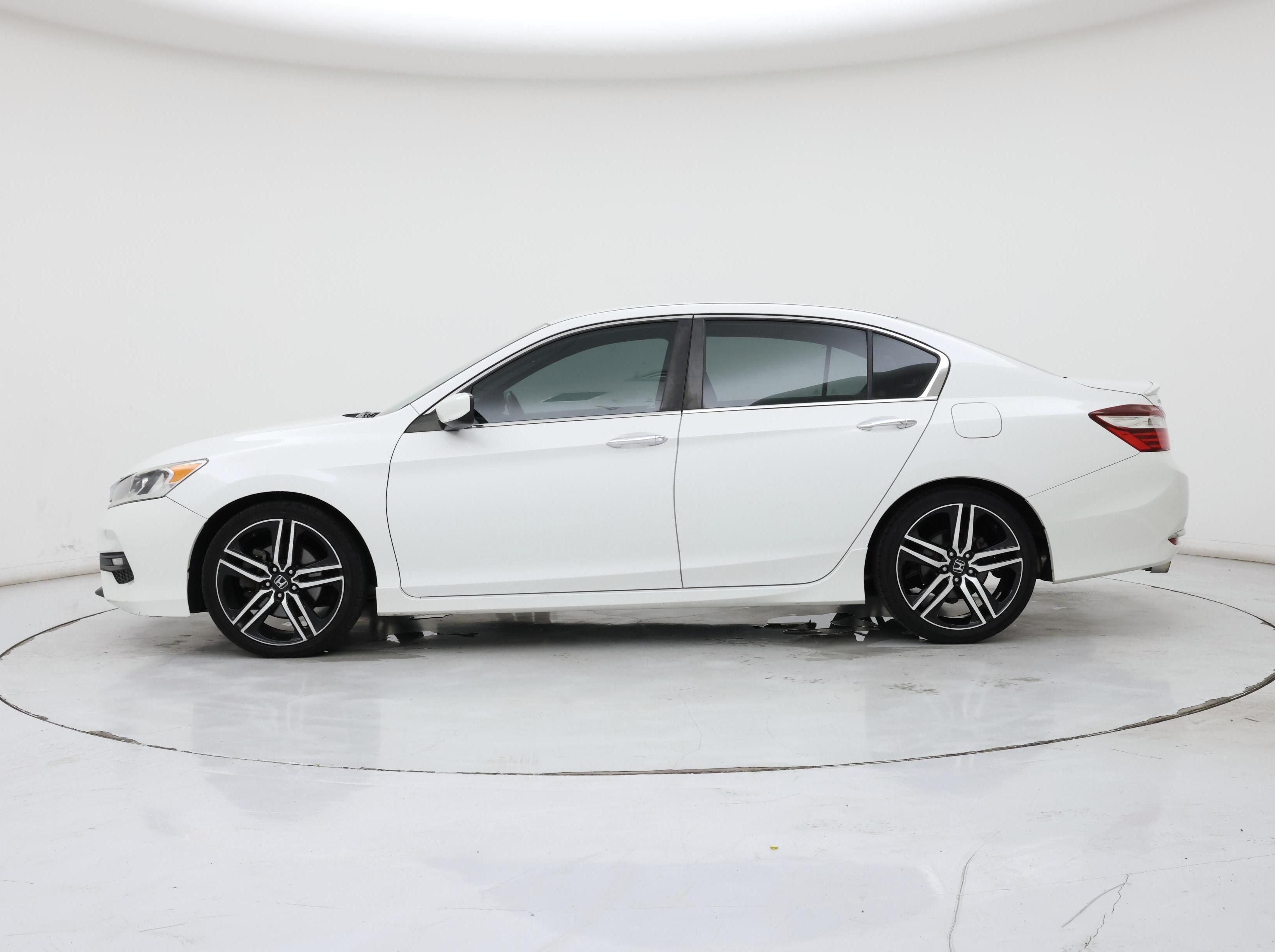 Thumbnail: 2017 Honda Accord - 3