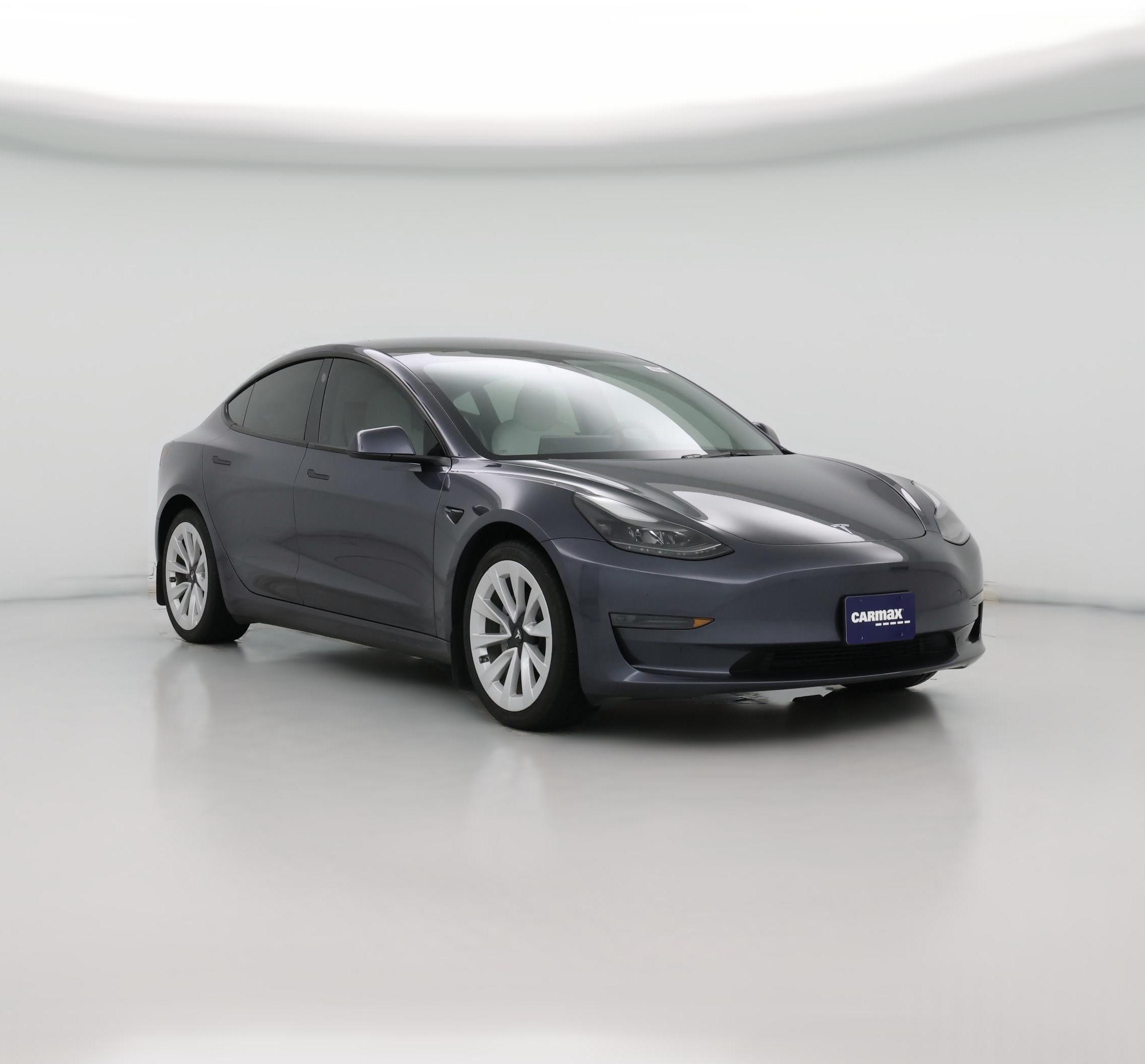 Thumbnail: 2023 Tesla Model 3 - 1