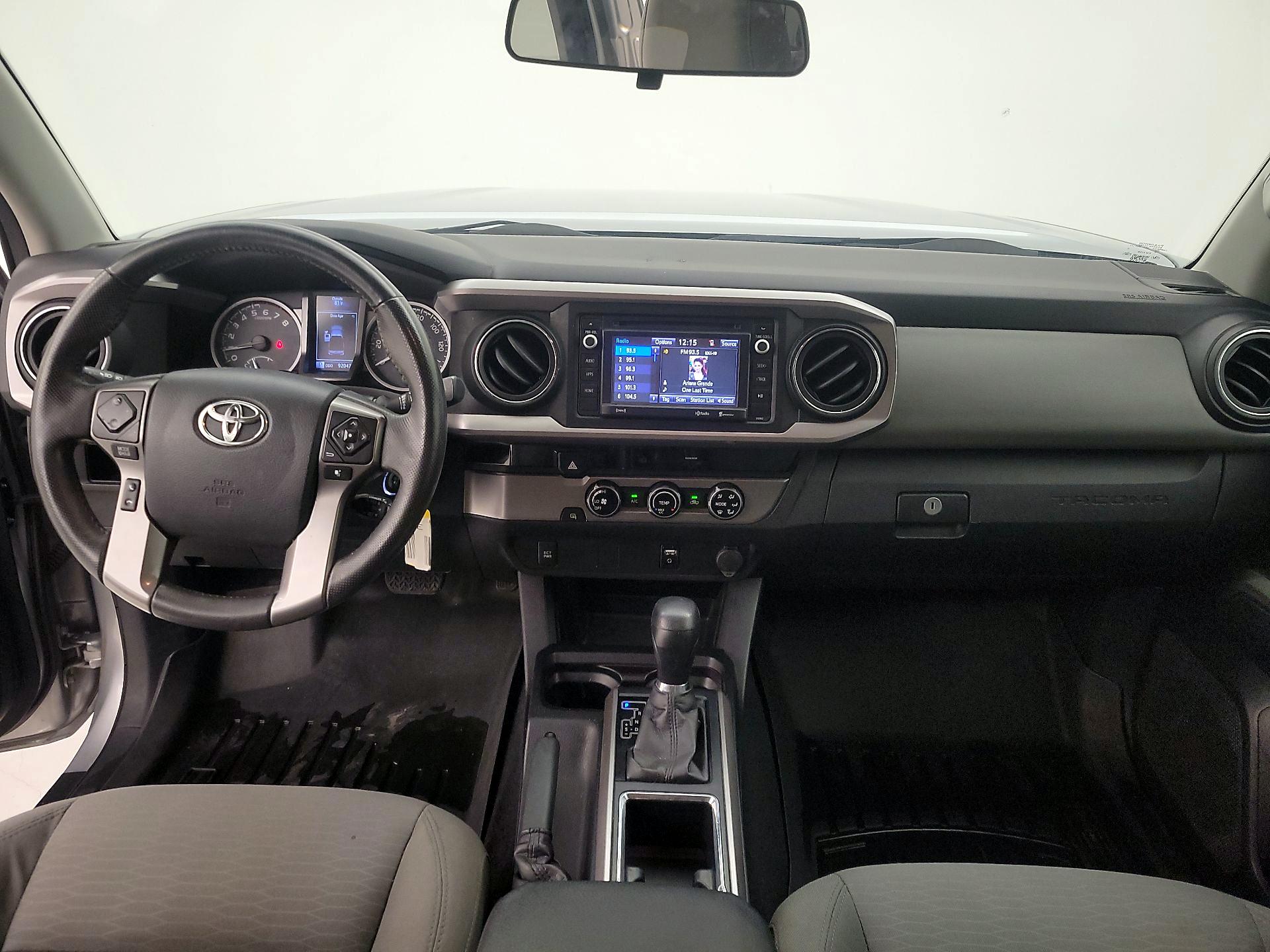 Thumbnail: 2017 Toyota Tacoma - 9