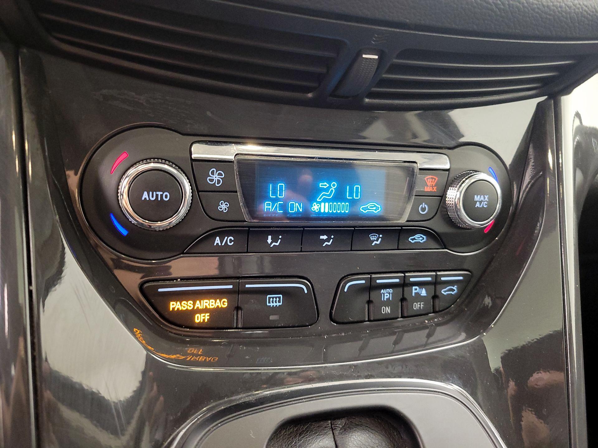 Thumbnail: 2015 Ford Escape - 16