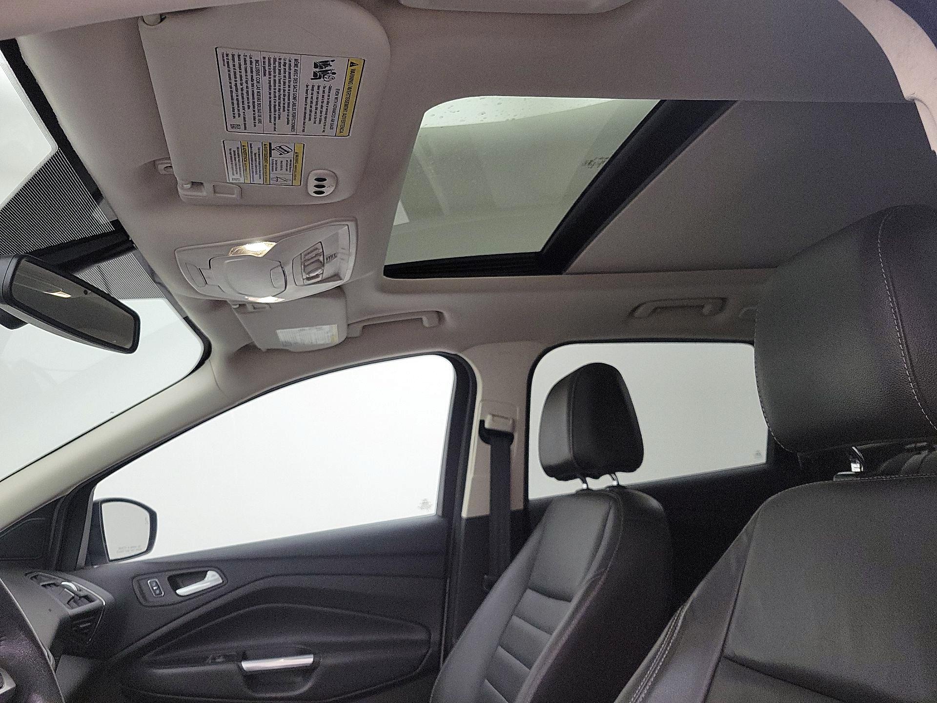 Thumbnail: 2015 Ford Escape - 18