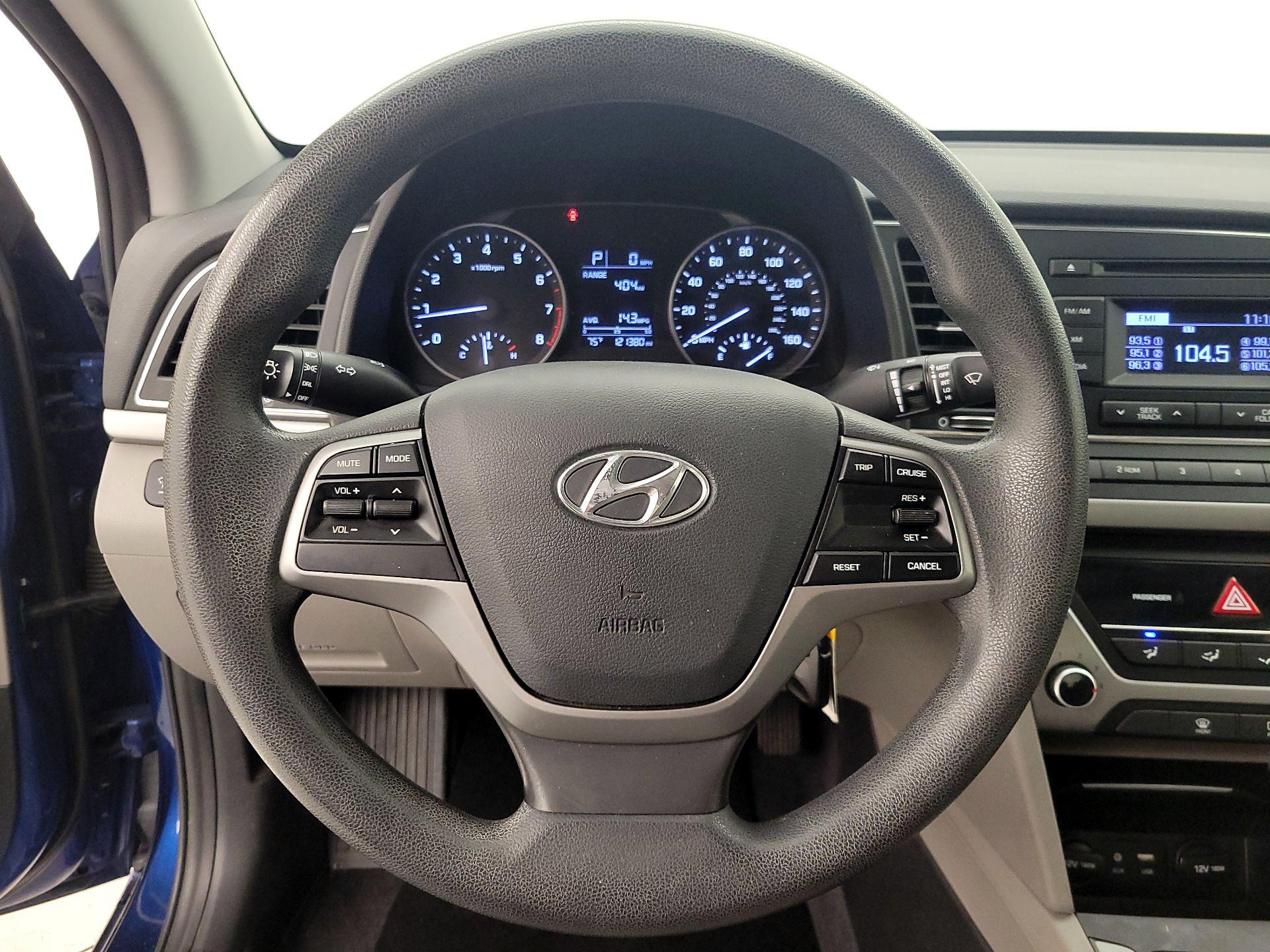 Thumbnail: 2017 Hyundai Elantra - 10