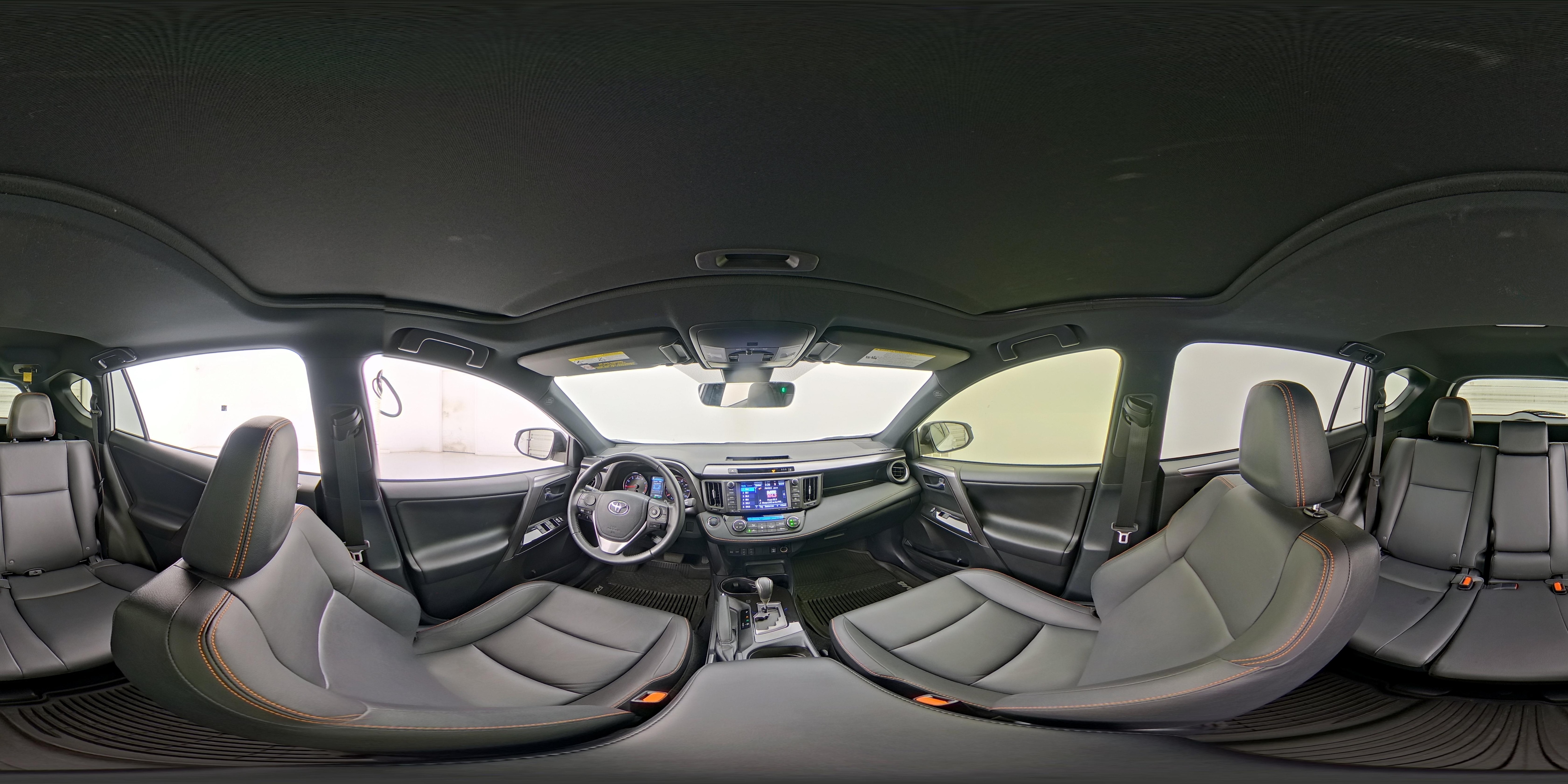 2018 Toyota RAV4 SE - Photo 26