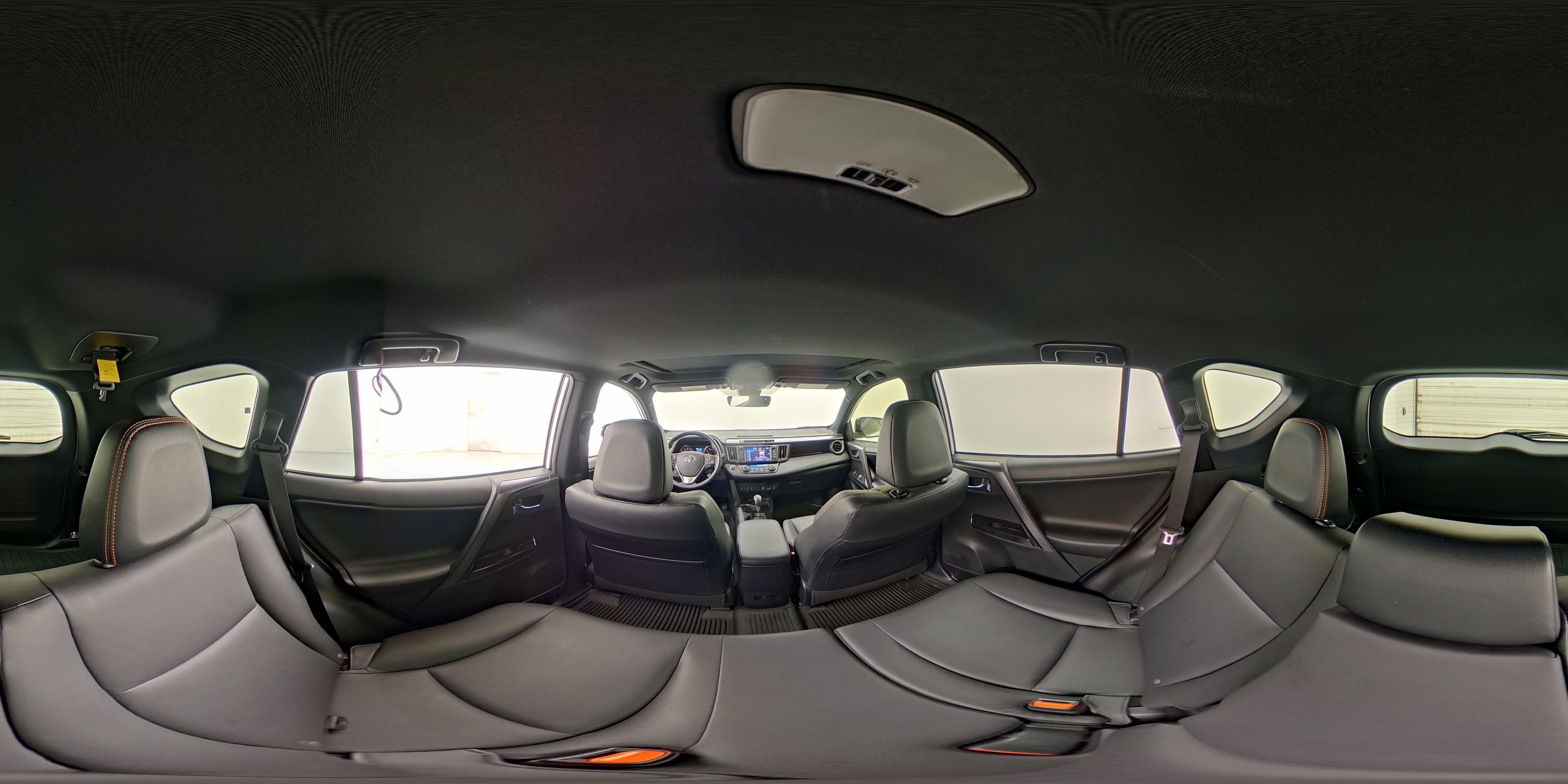 2018 Toyota RAV4 SE - Photo 27