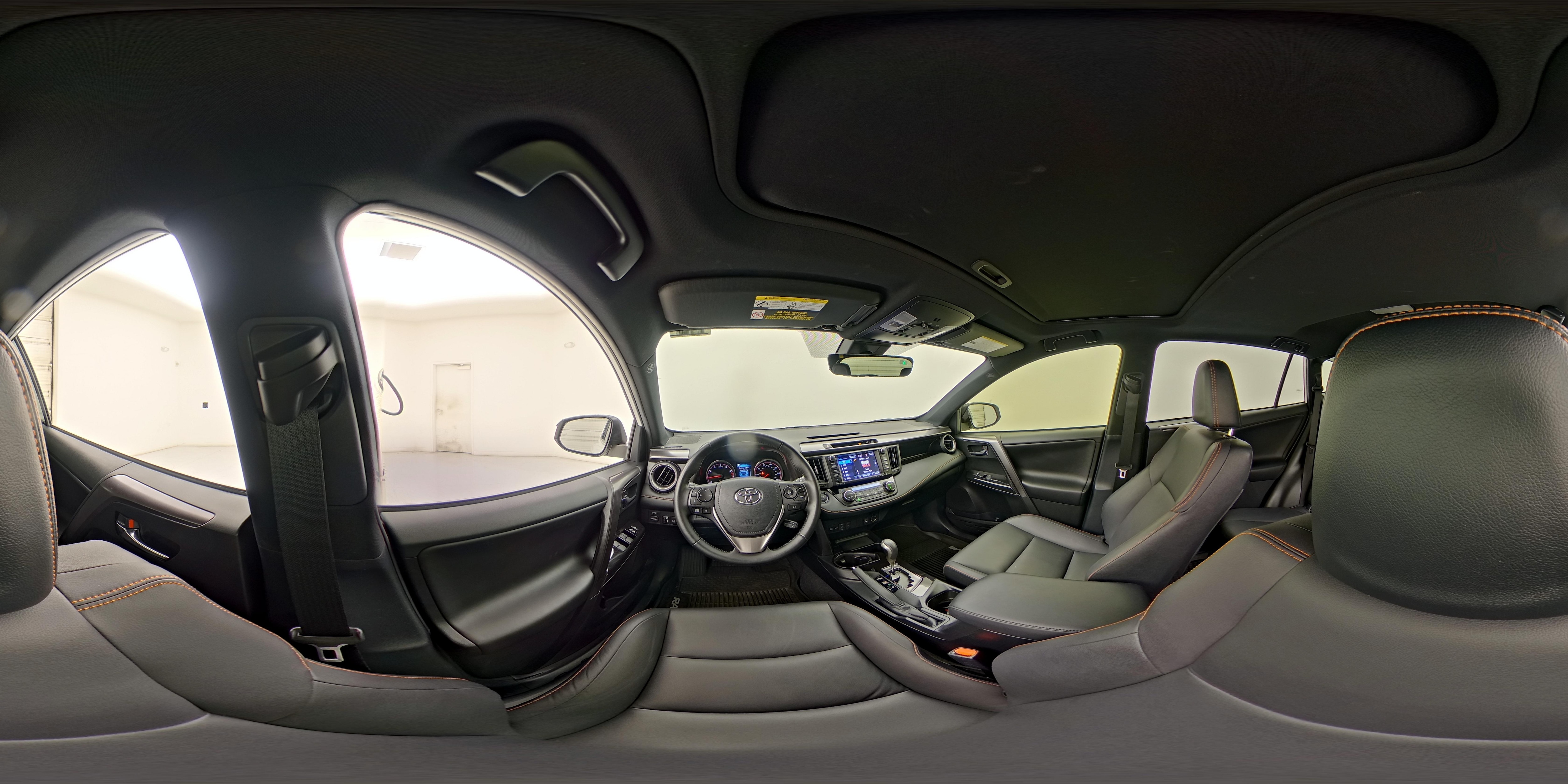 2018 Toyota RAV4 SE - Photo 28