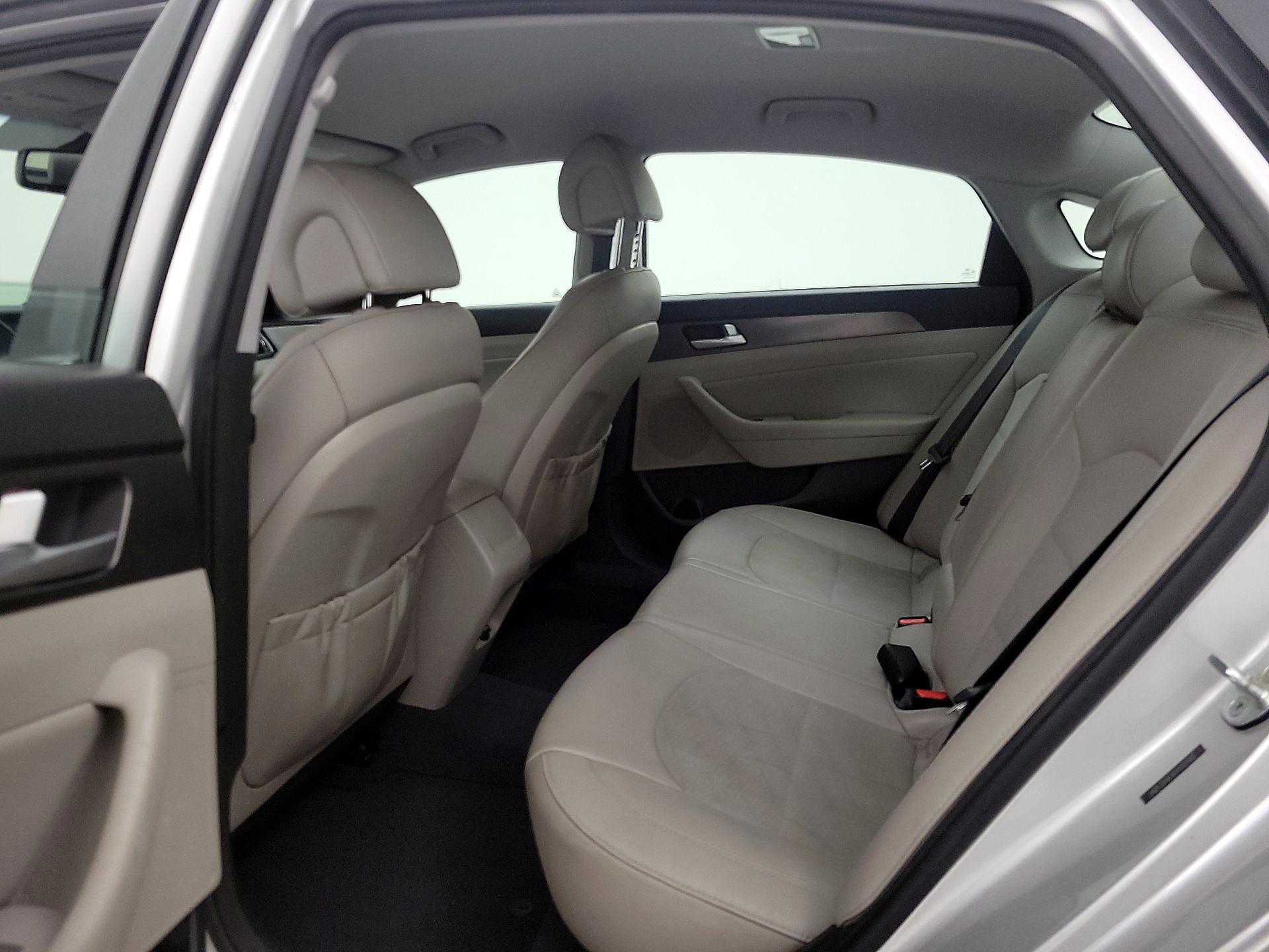 Thumbnail: 2015 Hyundai Sonata - 20