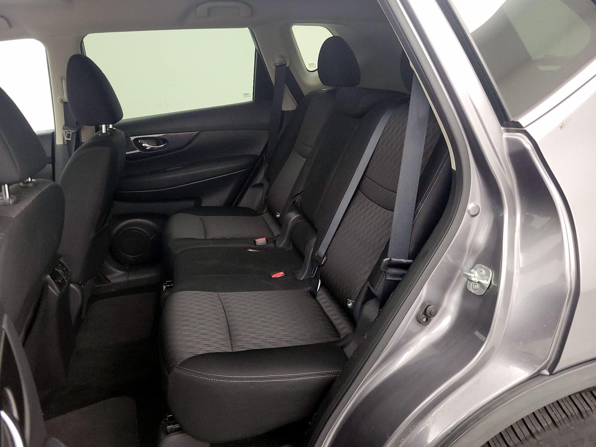 Thumbnail: 2018 Nissan Rogue - 19