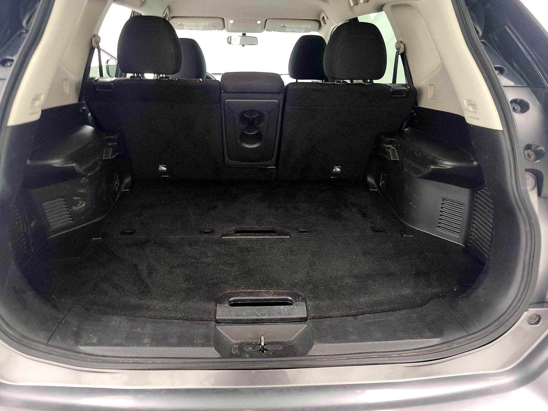 Thumbnail: 2018 Nissan Rogue - 20