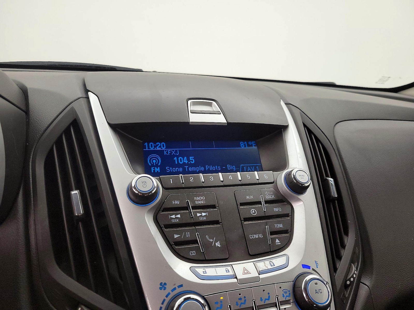 2014 Chevrolet Equinox LS - Photo 14