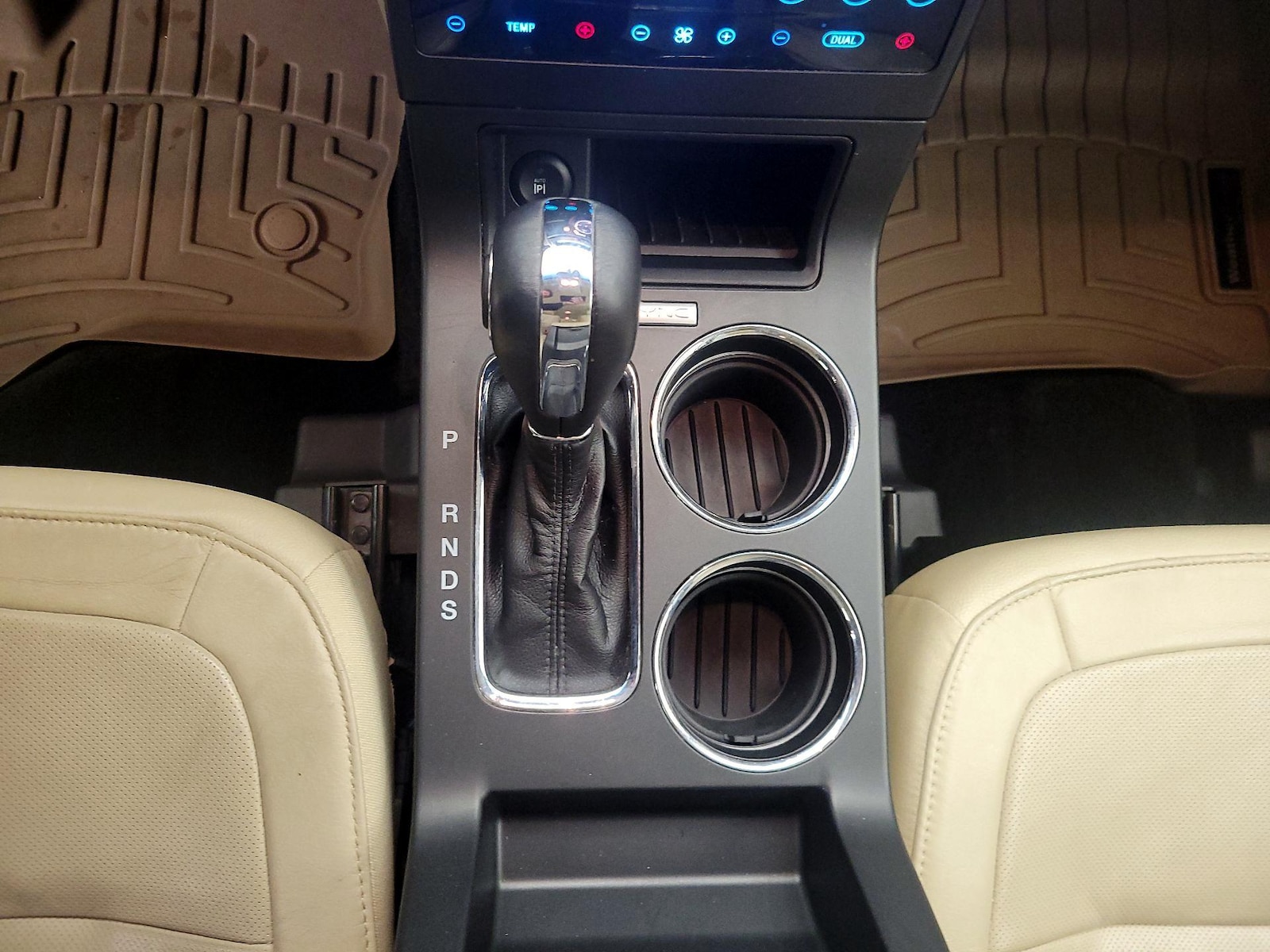 2017 Ford Flex Limited - Photo 19