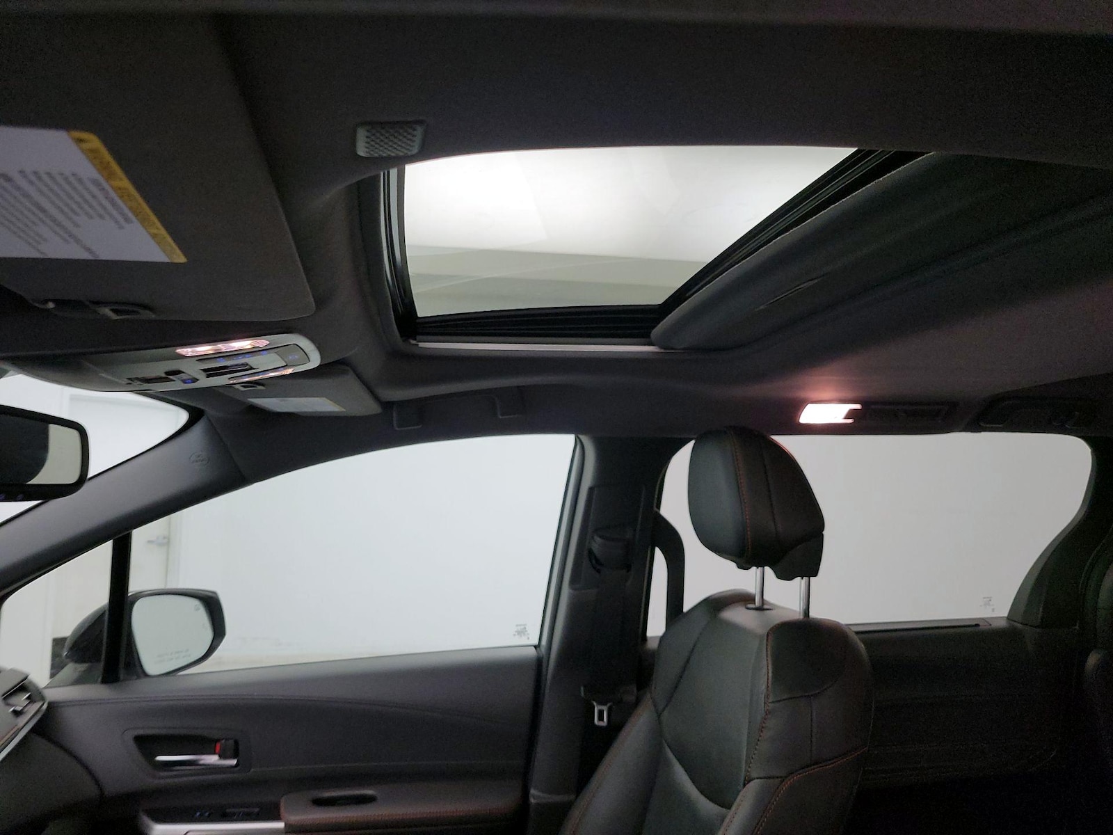 Sunroof(s) & Overhead Airbags