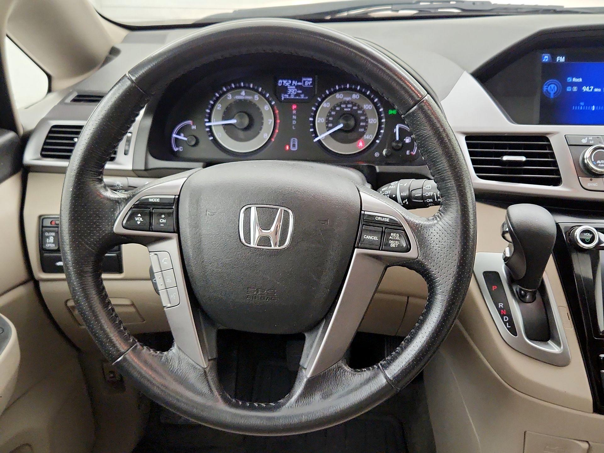 Thumbnail: 2014 Honda Odyssey - 10