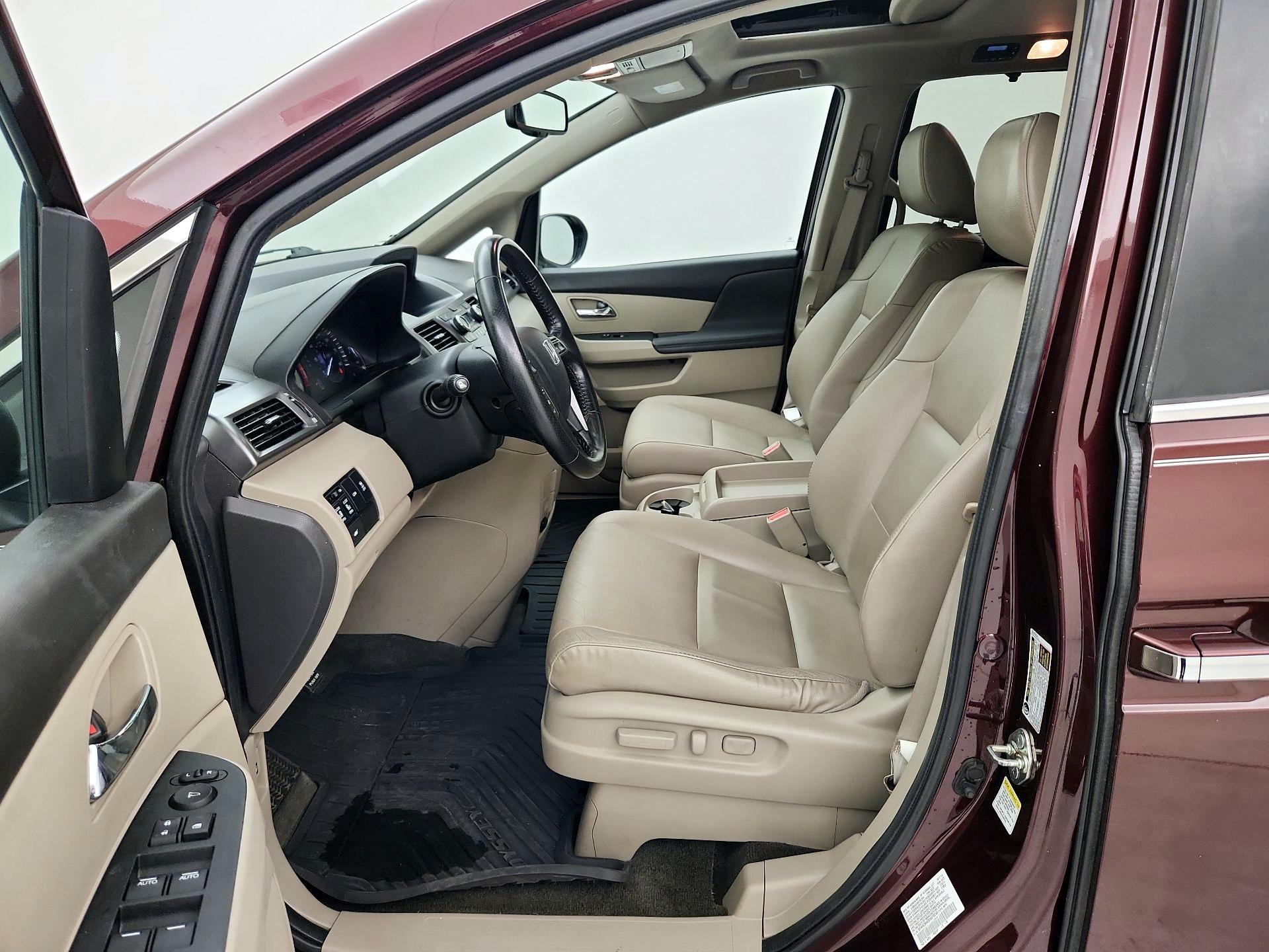 Thumbnail: 2014 Honda Odyssey - 11