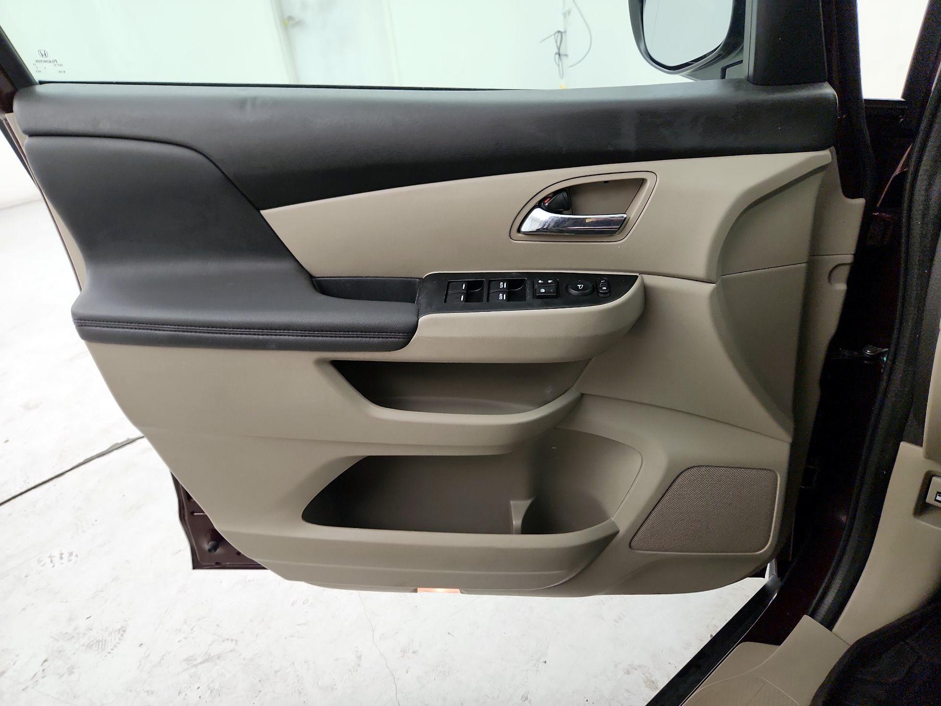 Thumbnail: 2014 Honda Odyssey - 12