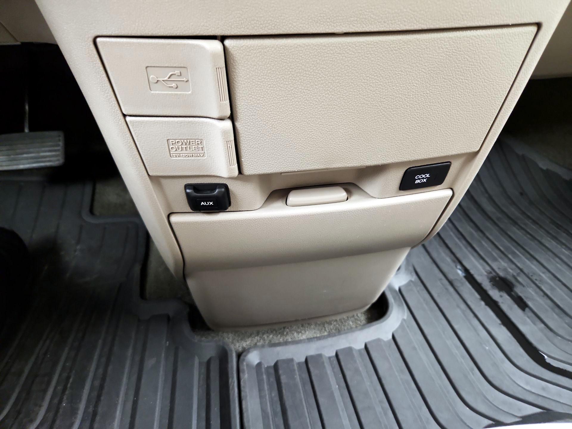 Thumbnail: 2014 Honda Odyssey - 18
