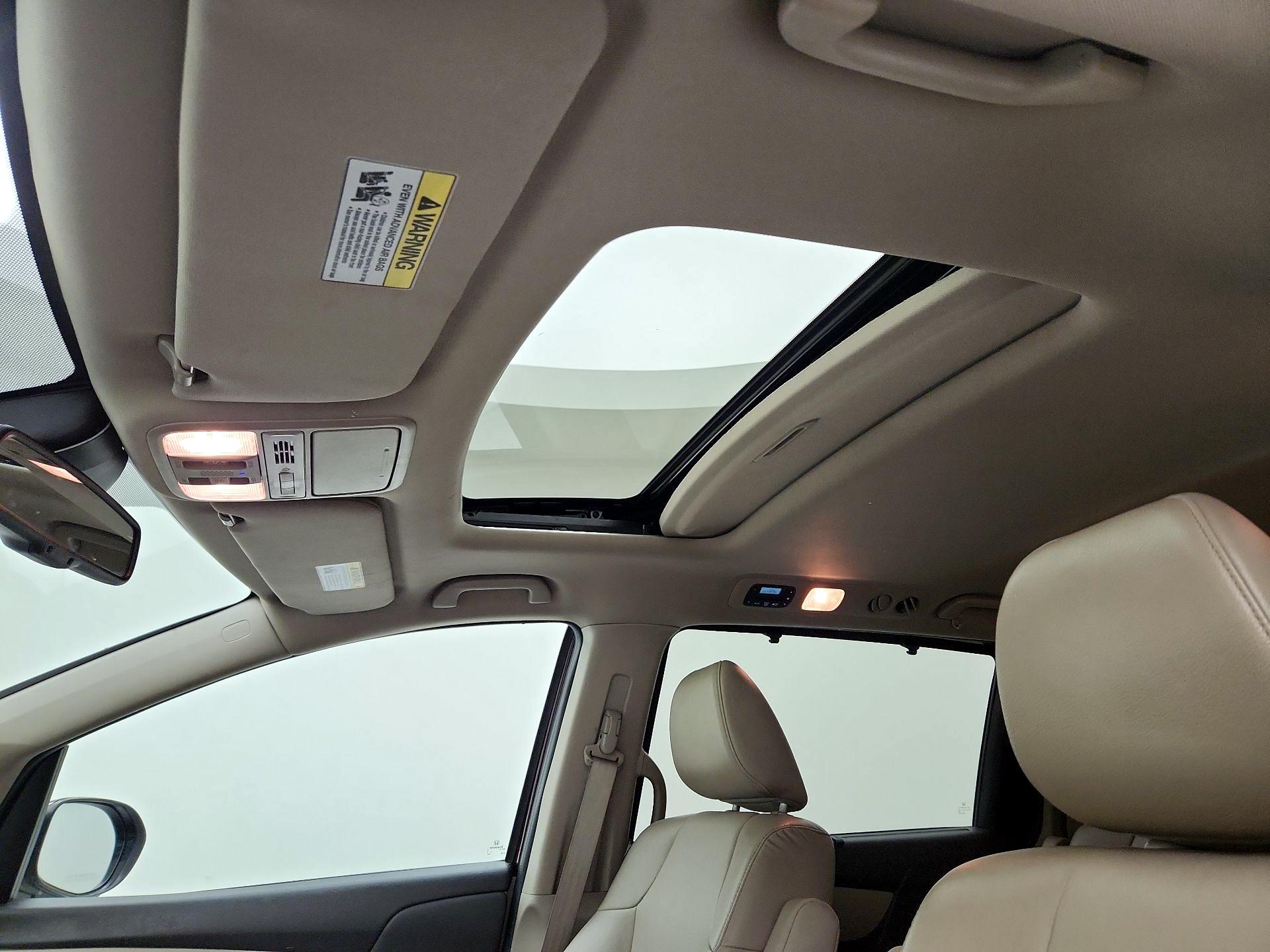 Thumbnail: 2014 Honda Odyssey - 19