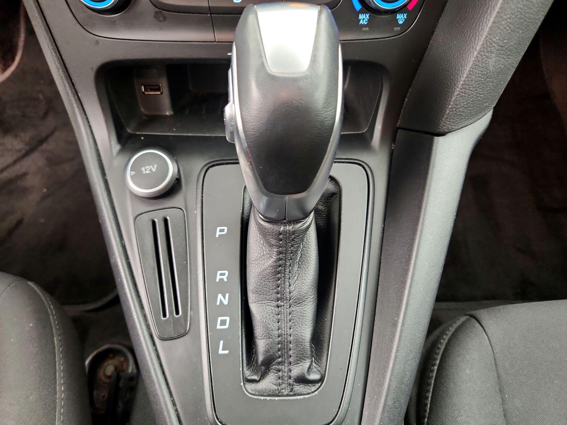 Thumbnail: 2016 Ford Focus - 17