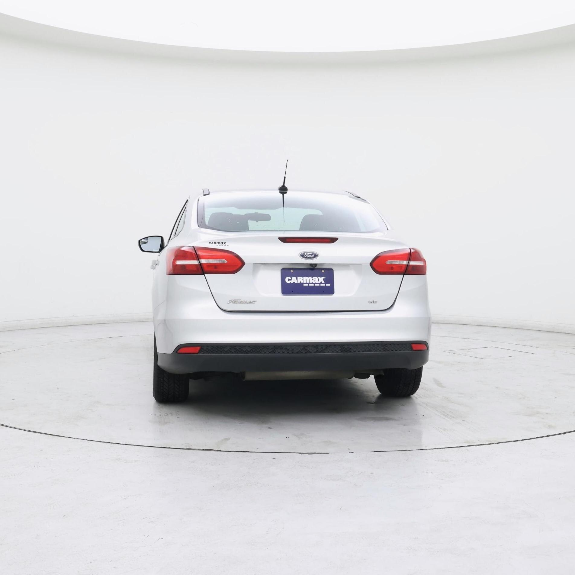 Thumbnail: 2016 Ford Focus - 6