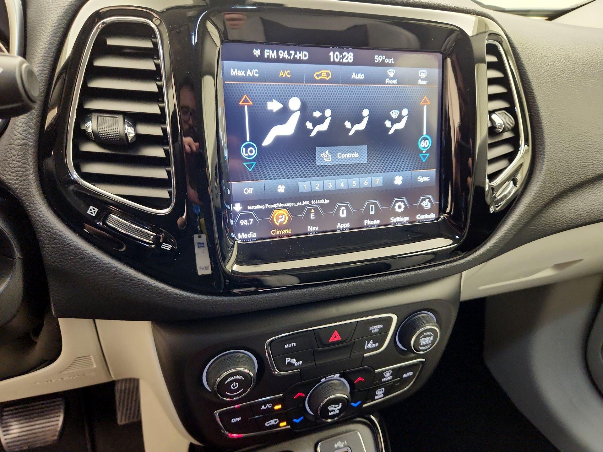 Thumbnail: 2021 Jeep Compass - 17