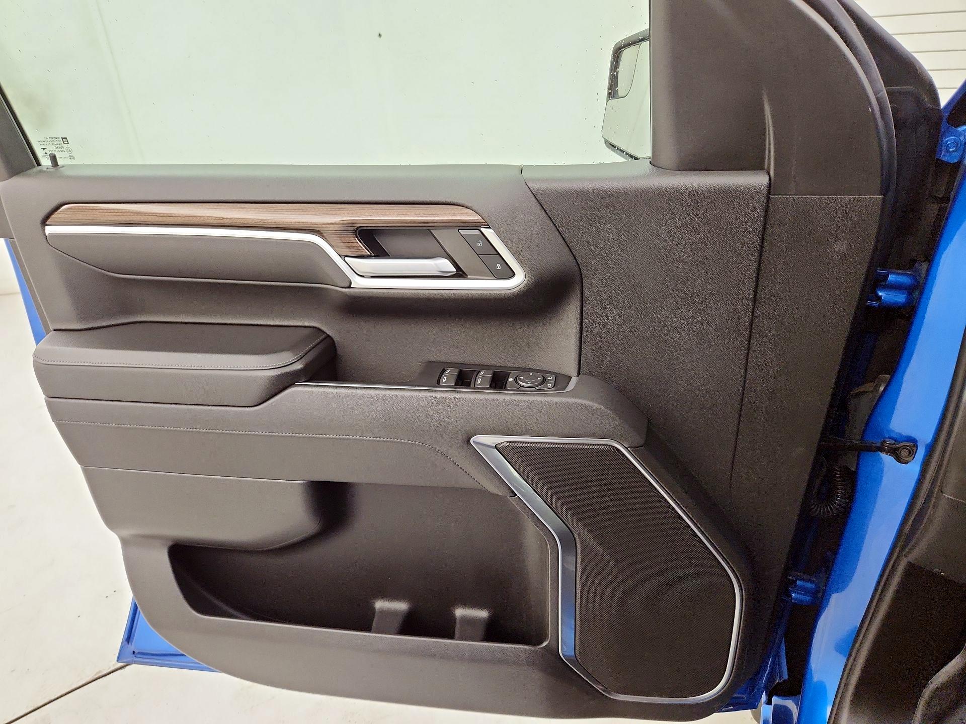 Thumbnail: 2022 Chevrolet Silverado 1500 - 12