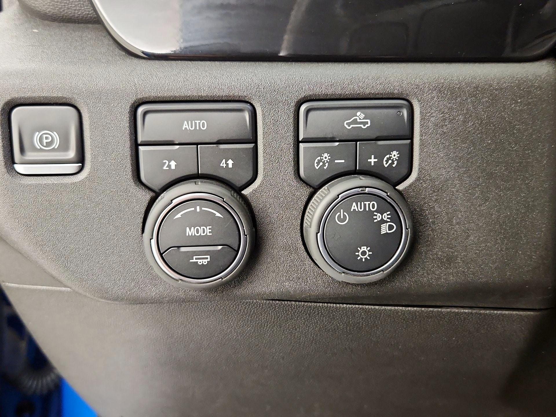 Thumbnail: 2022 Chevrolet Silverado 1500 - 13