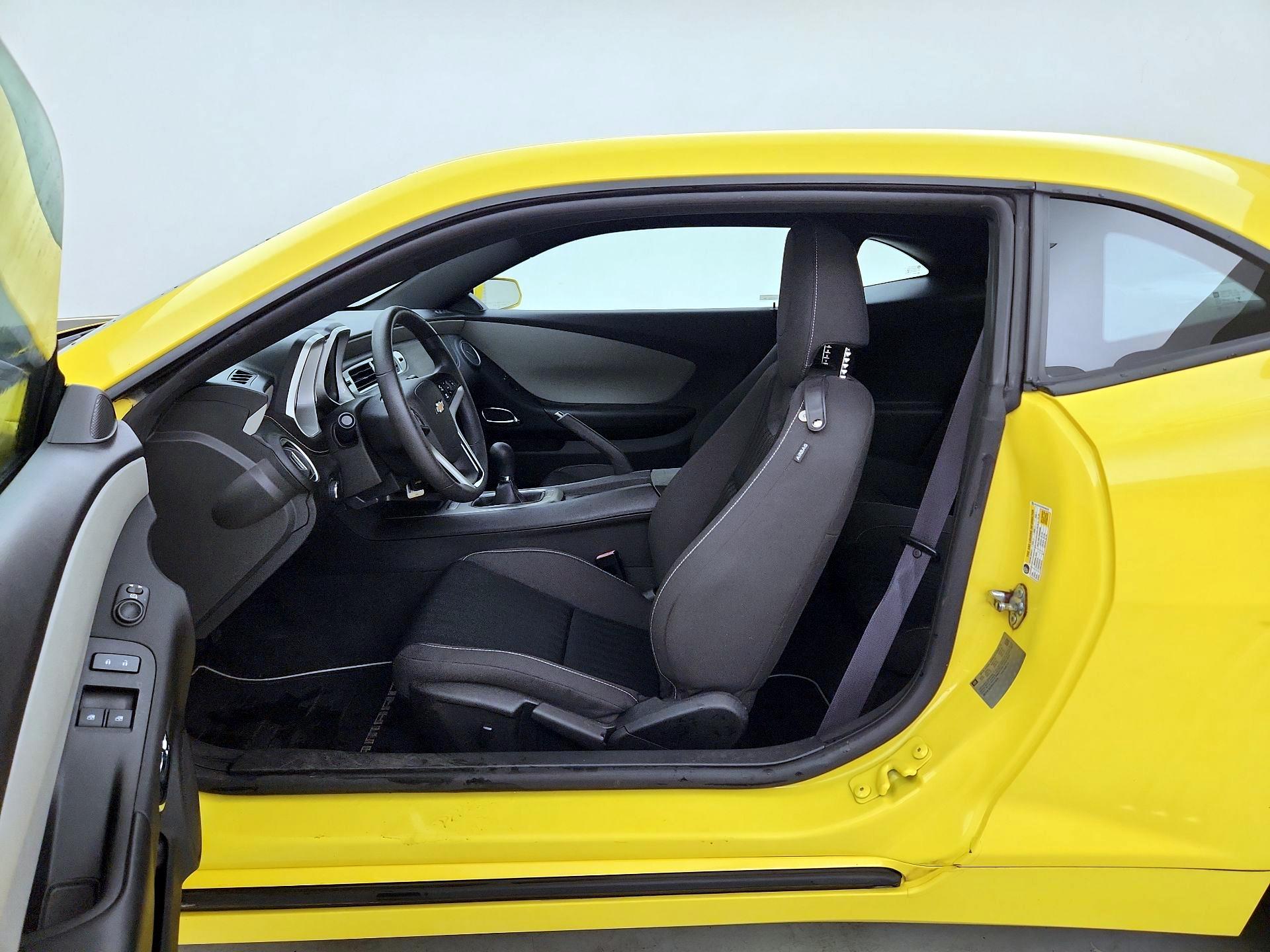 Thumbnail: 2015 Chevrolet Camaro - 11