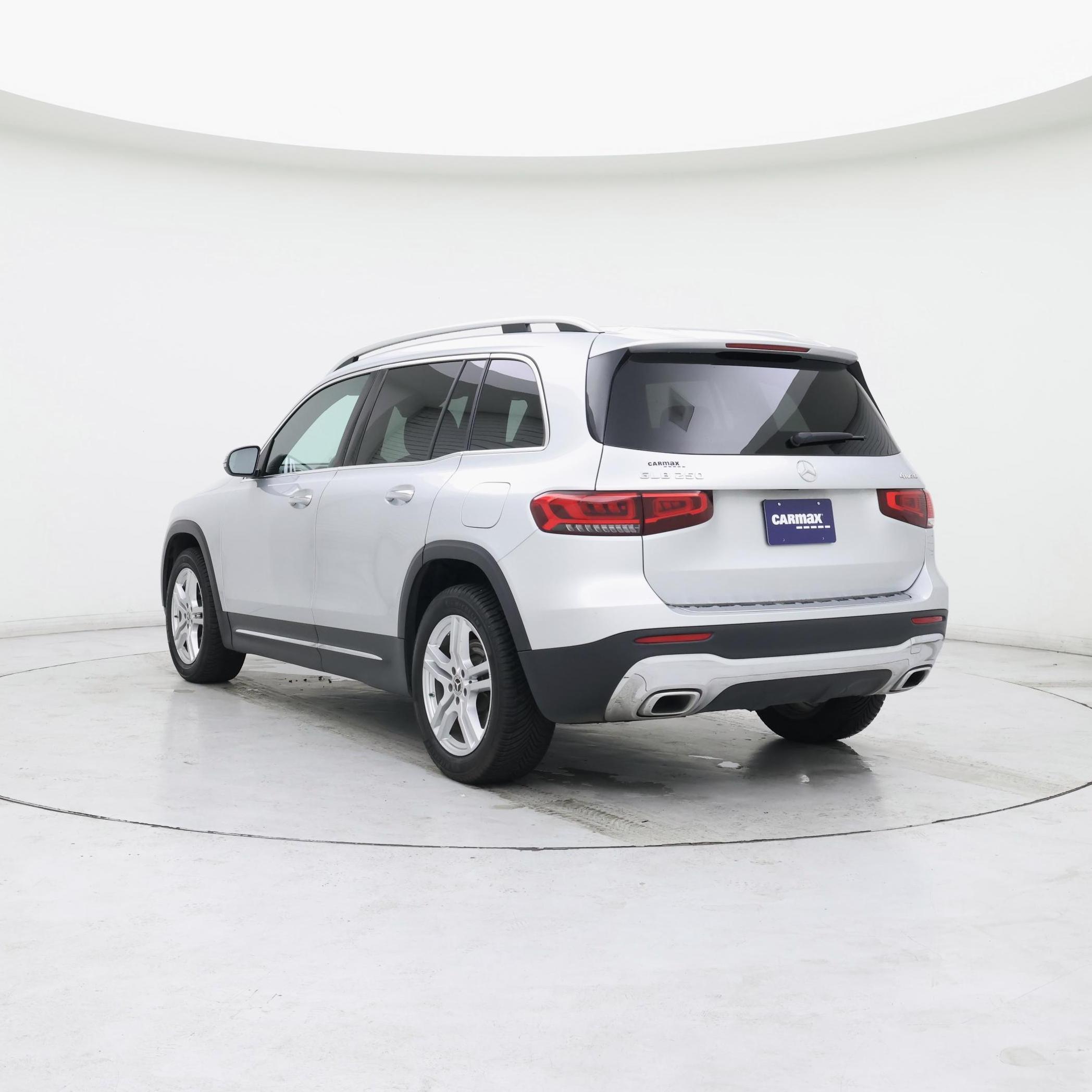 Thumbnail: 2021 Mercedes-Benz GLB - 2