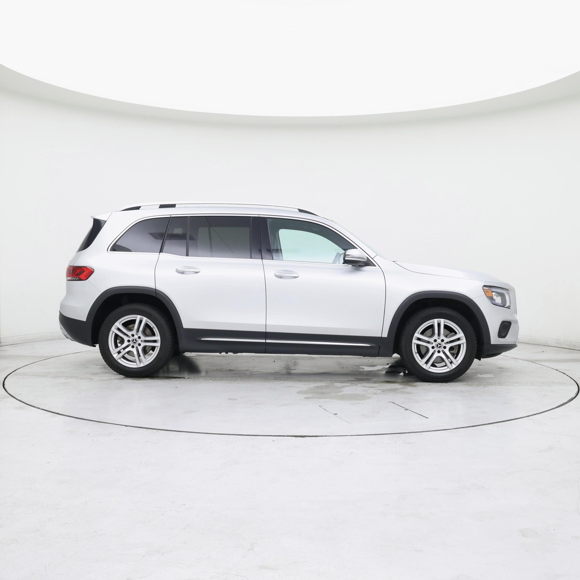 Thumbnail: 2021 Mercedes-Benz GLB - 7