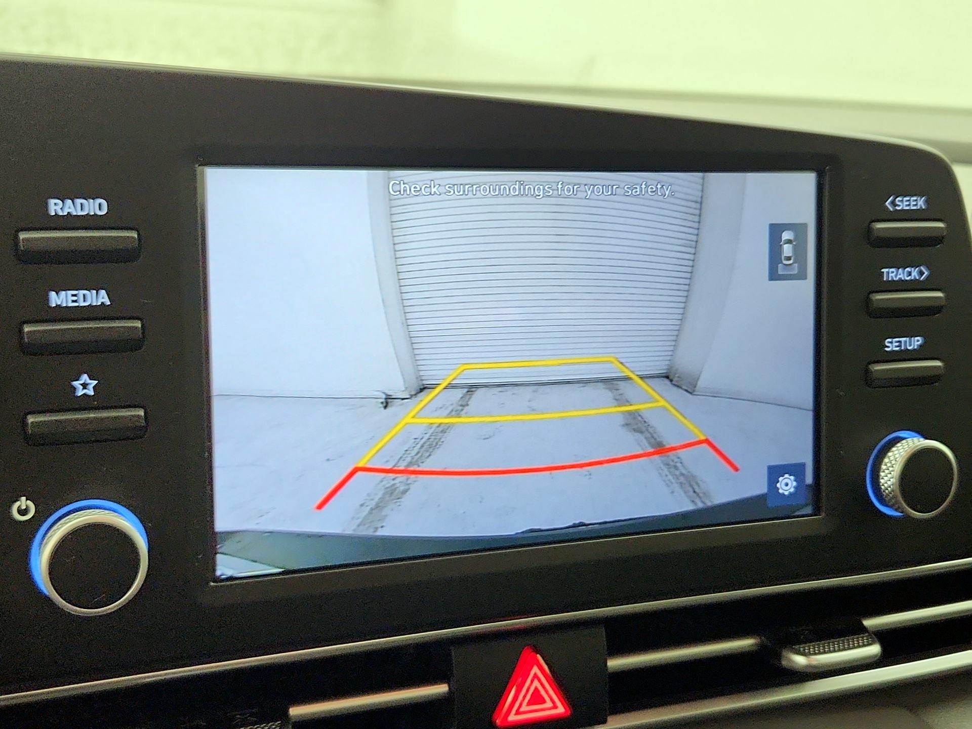 Thumbnail: 2022 Hyundai Elantra - 14