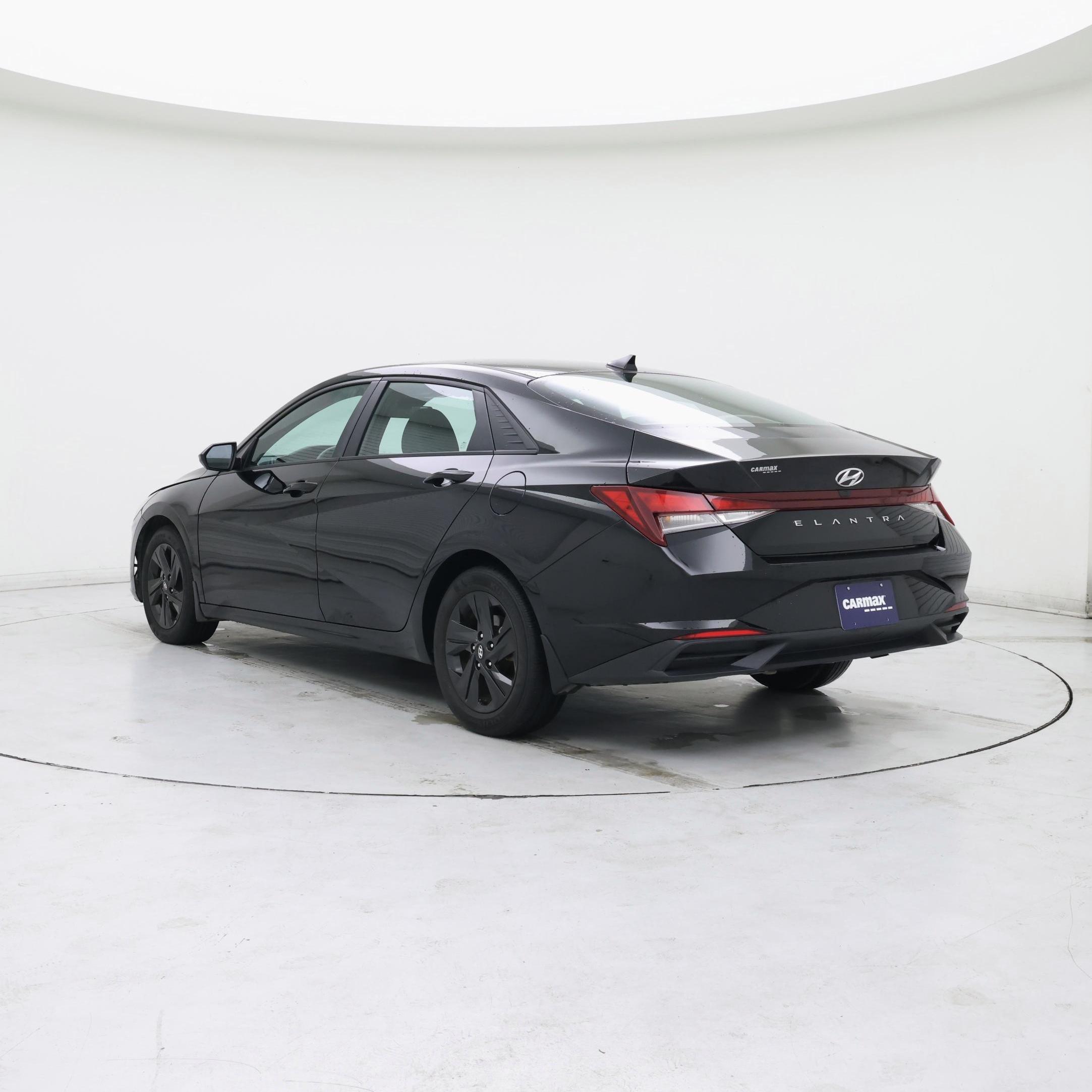 Thumbnail: 2022 Hyundai Elantra - 2