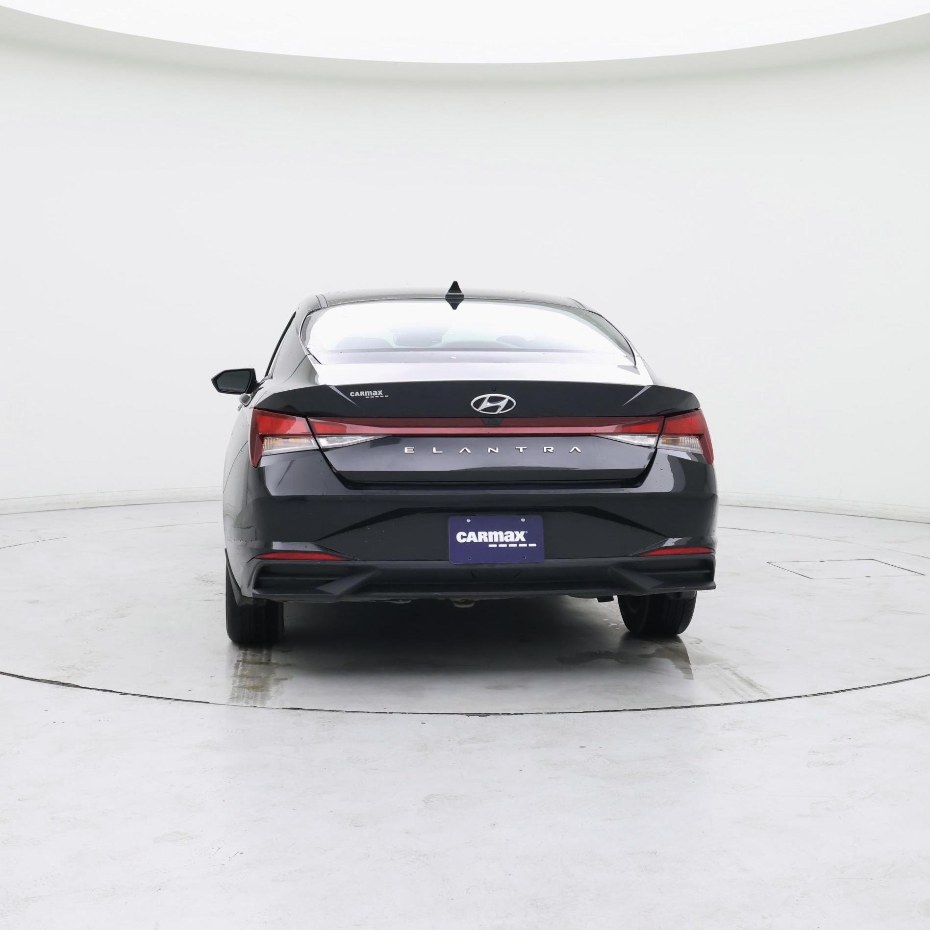 Thumbnail: 2022 Hyundai Elantra - 6