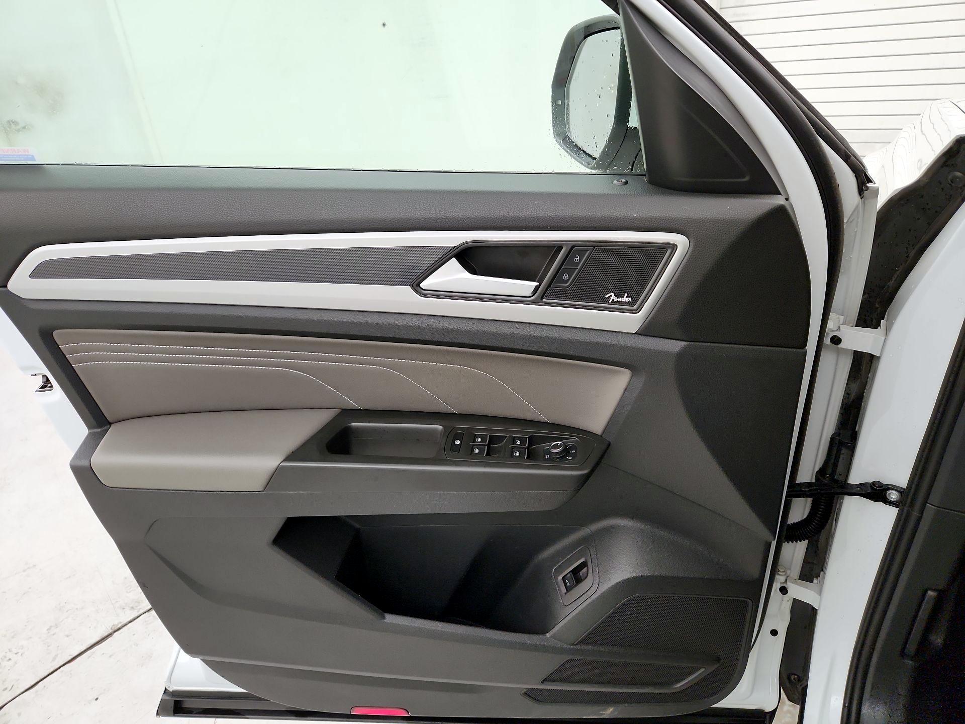 Thumbnail: 2023 Volkswagen Atlas - 12